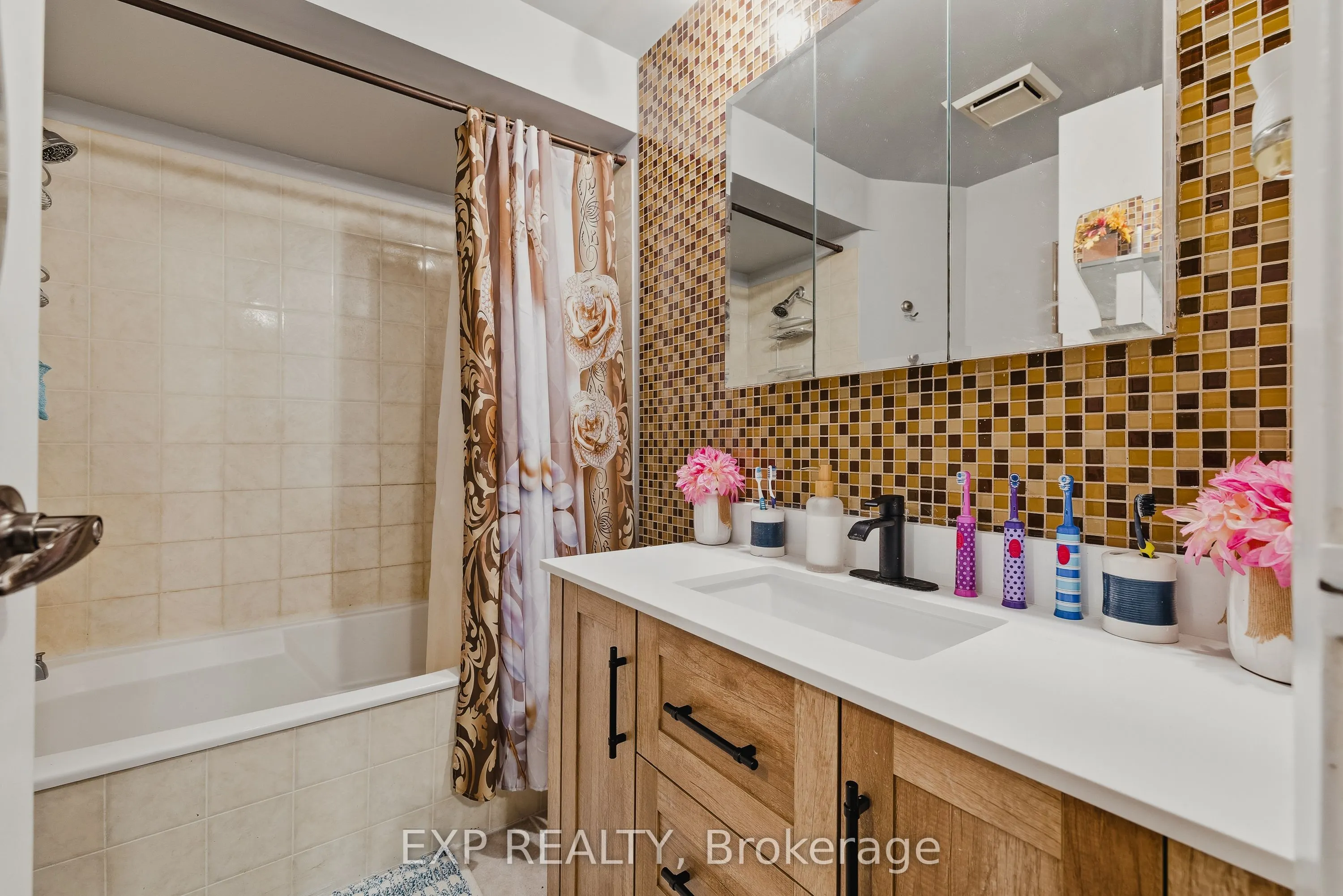 539 Willow Road, #69