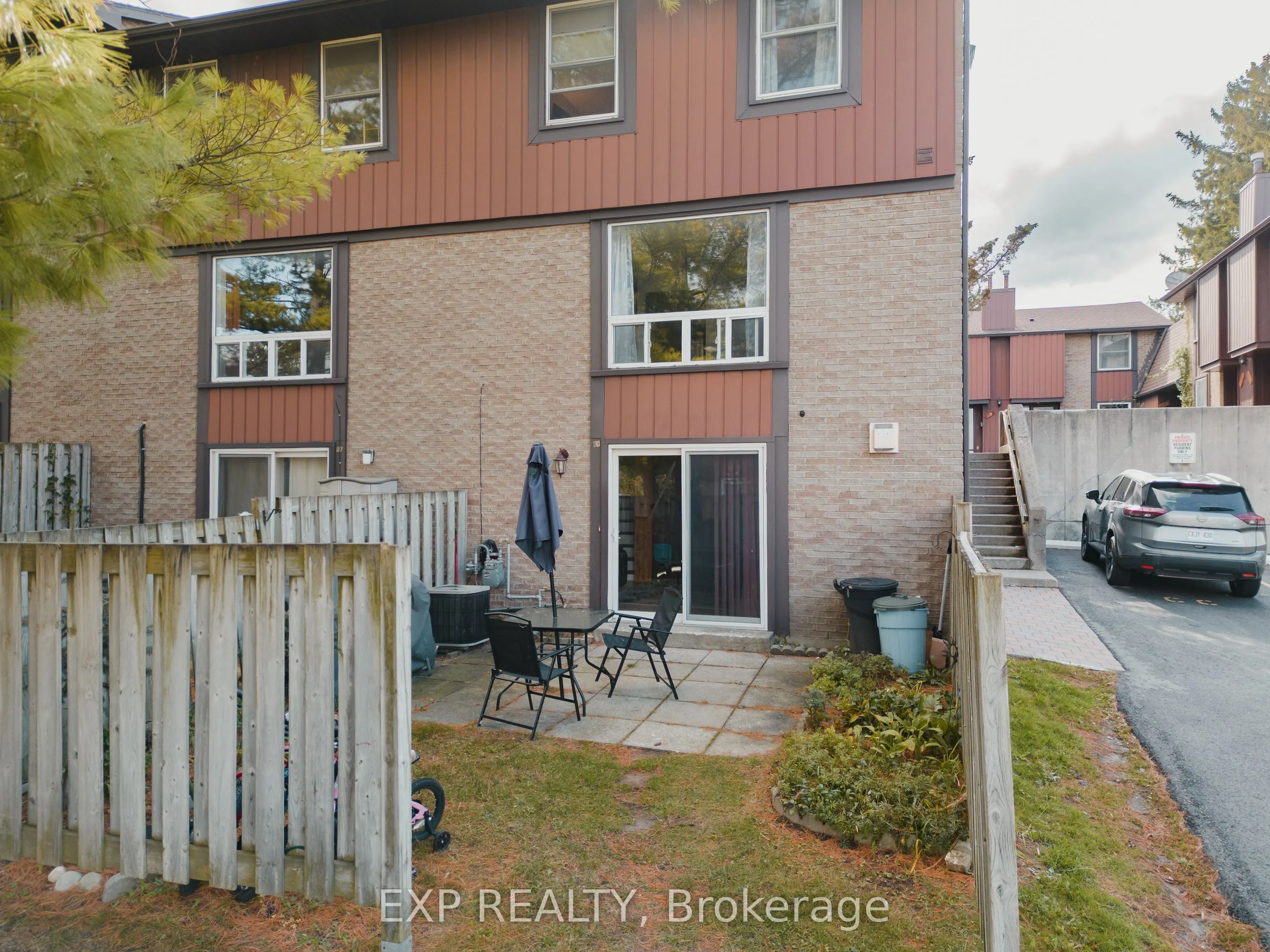 539 Willow Road, #69