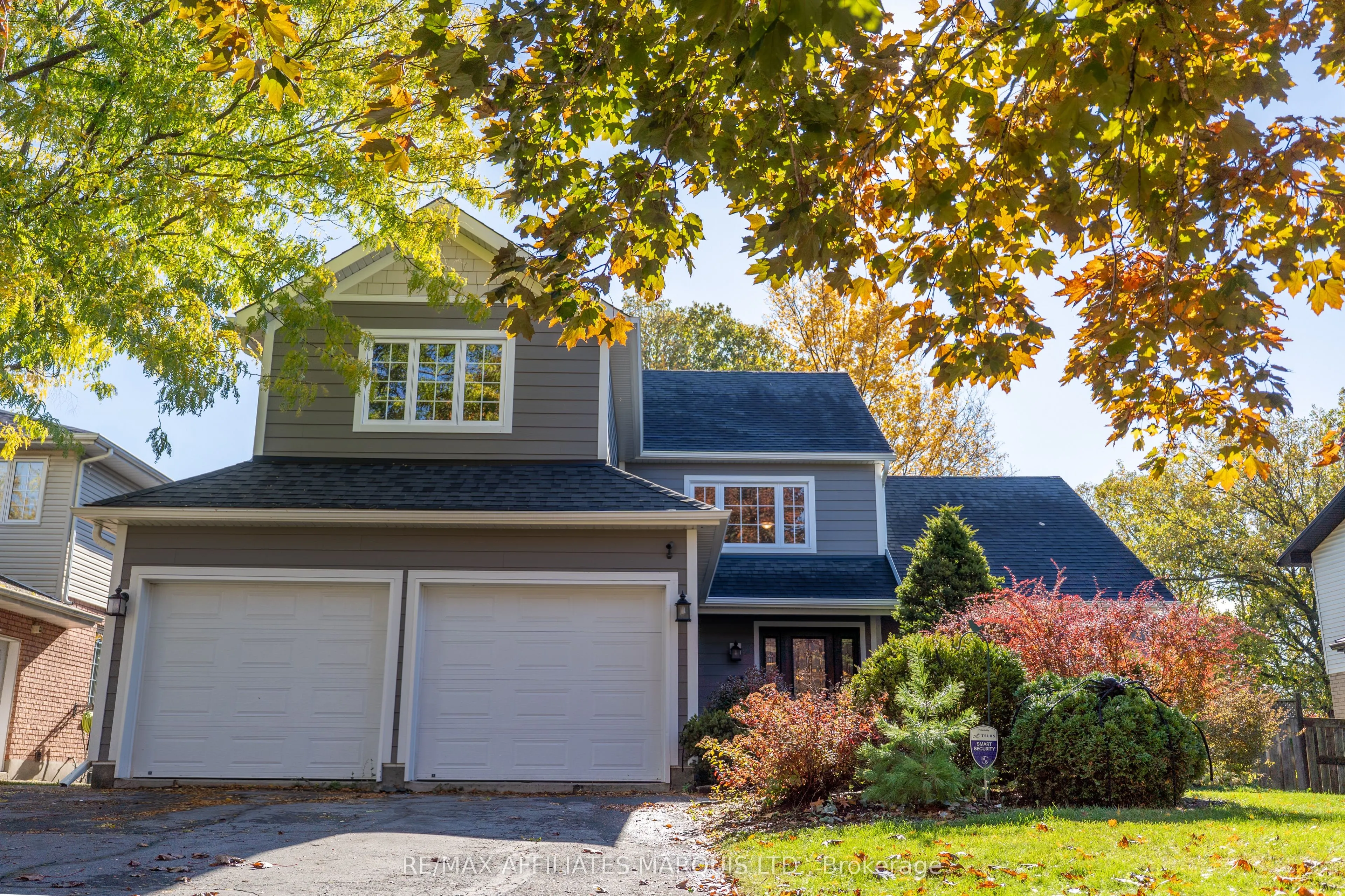 865 Chelsea Crescent