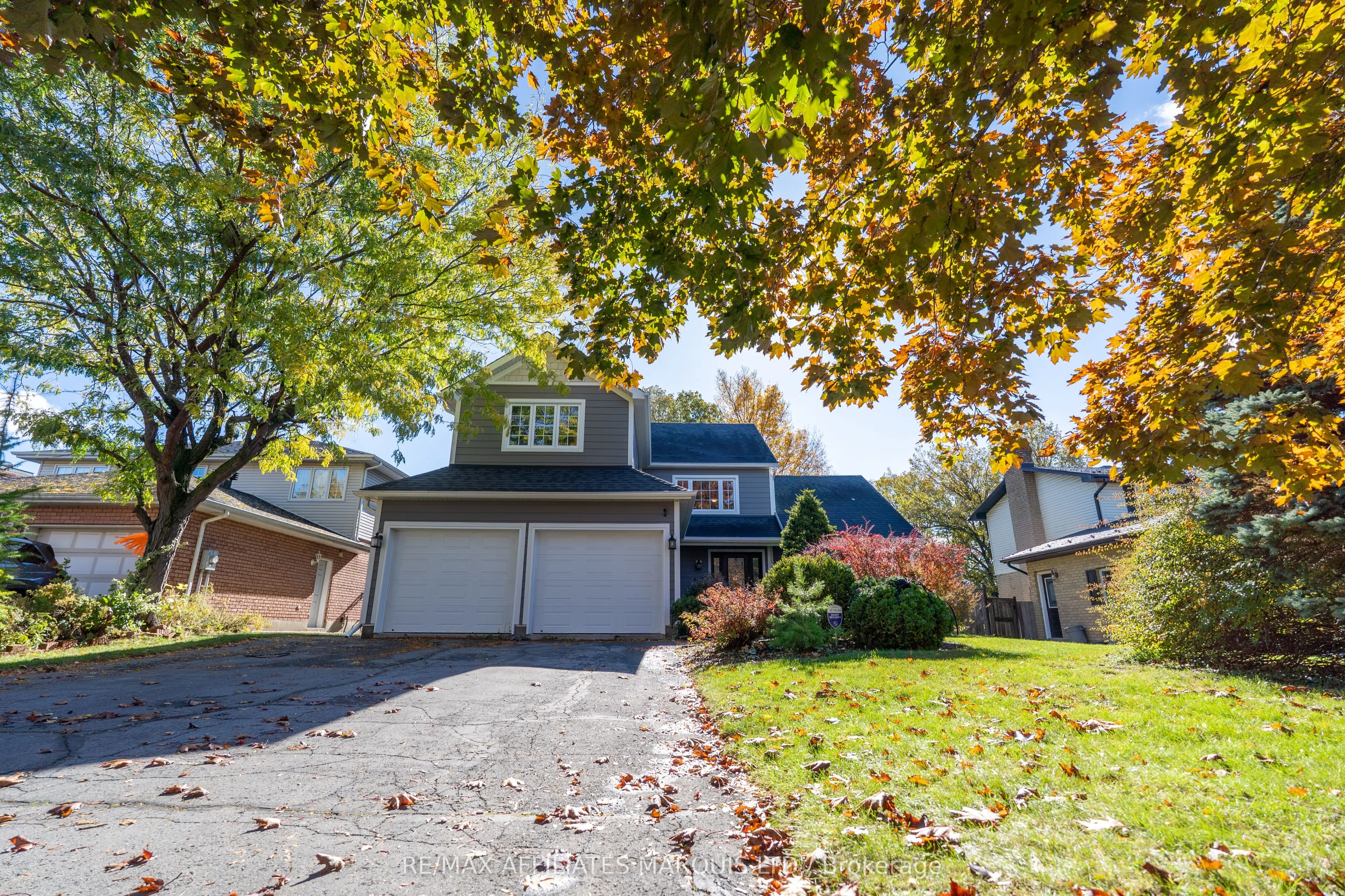 865 Chelsea Crescent