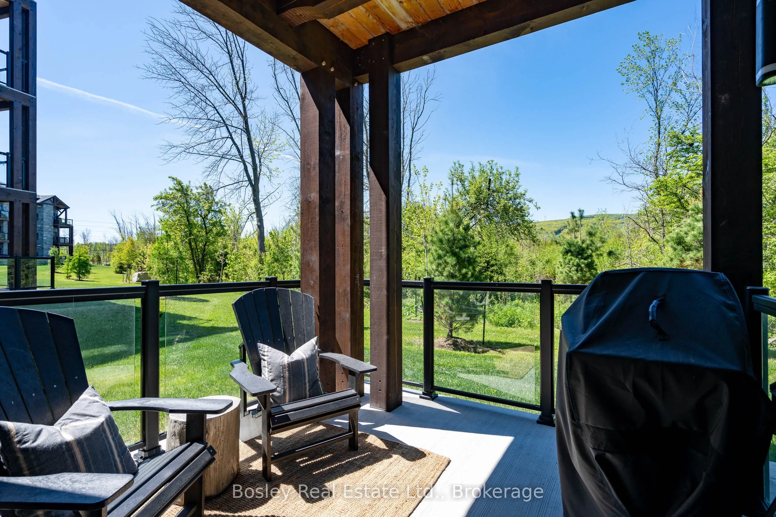 18 BECKWITH Lane, #101