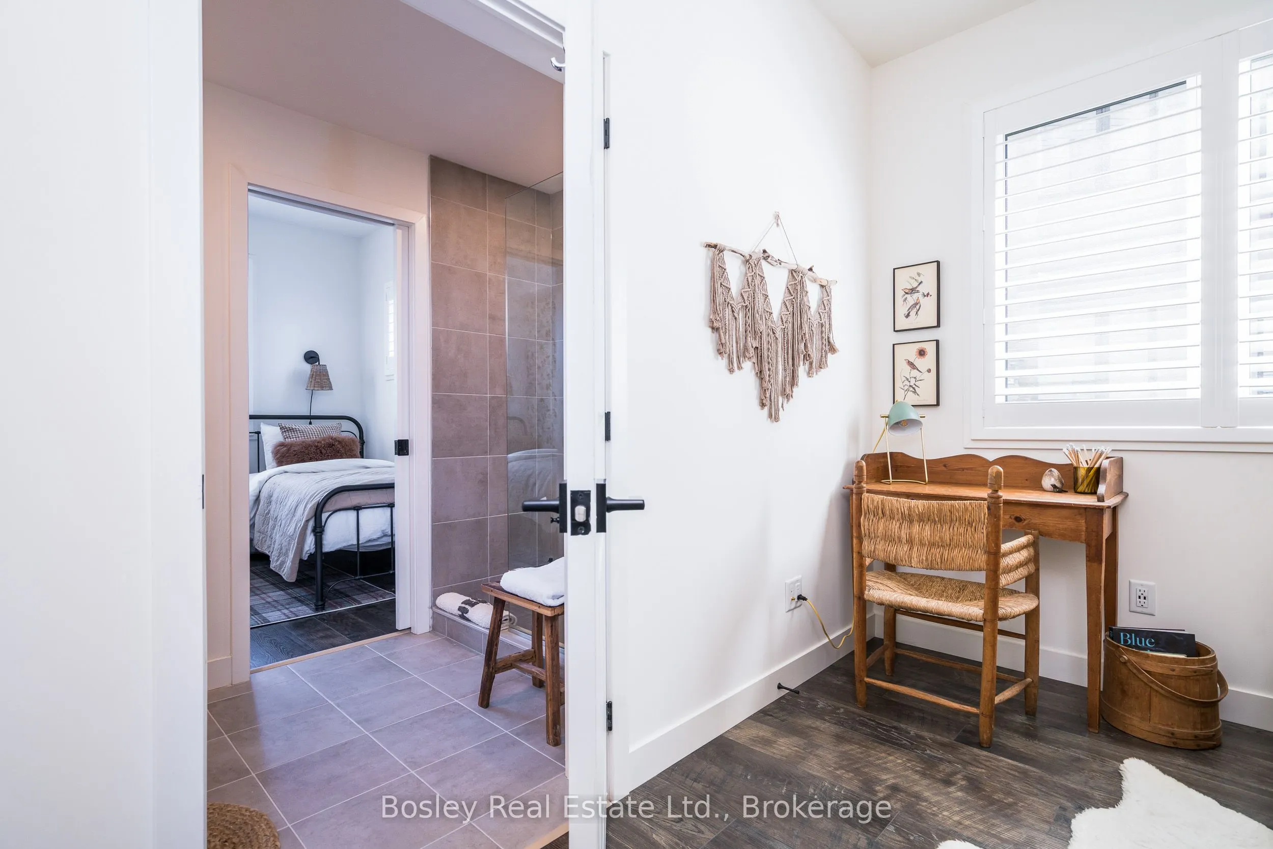 18 BECKWITH Lane, #101