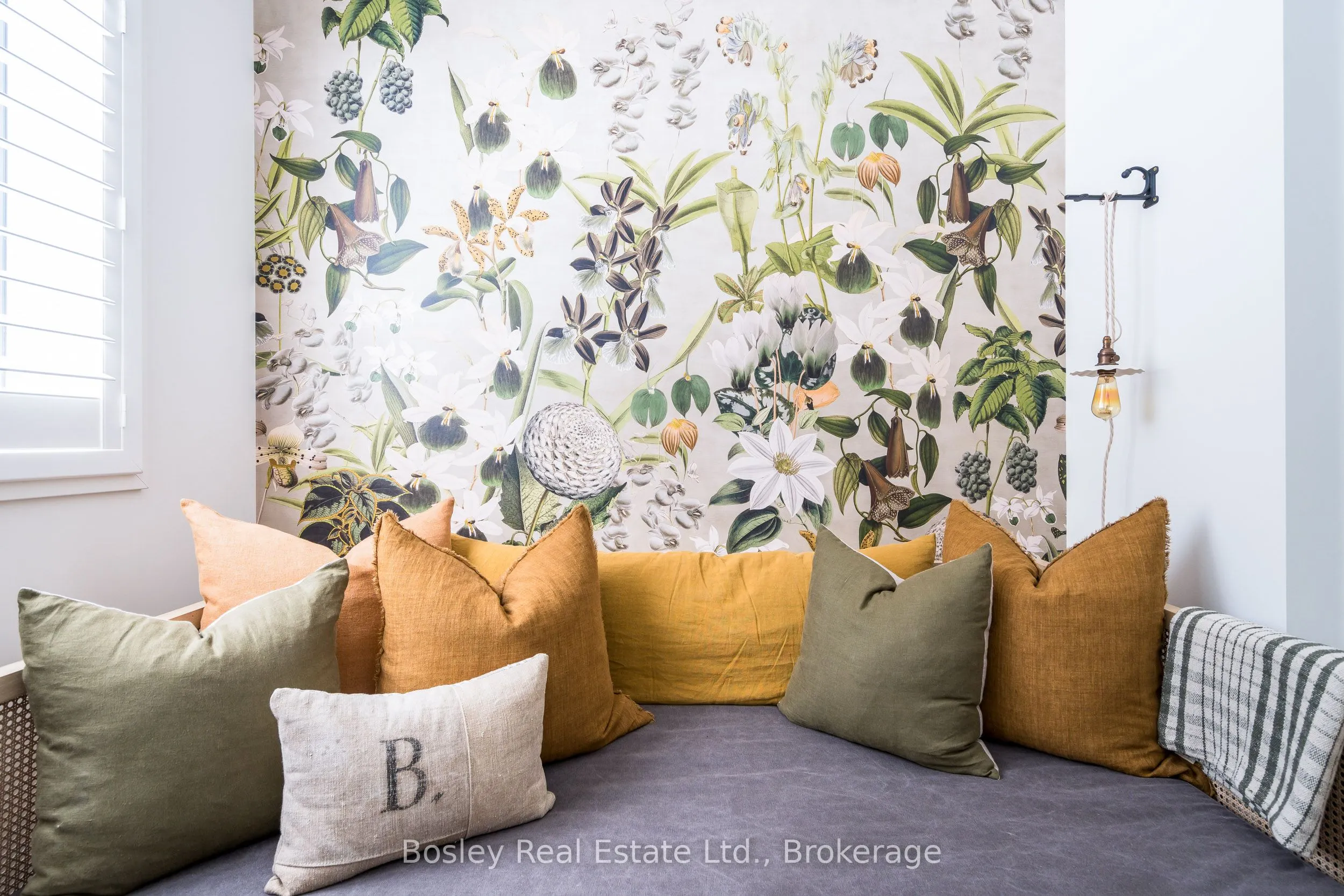 18 BECKWITH Lane, #101