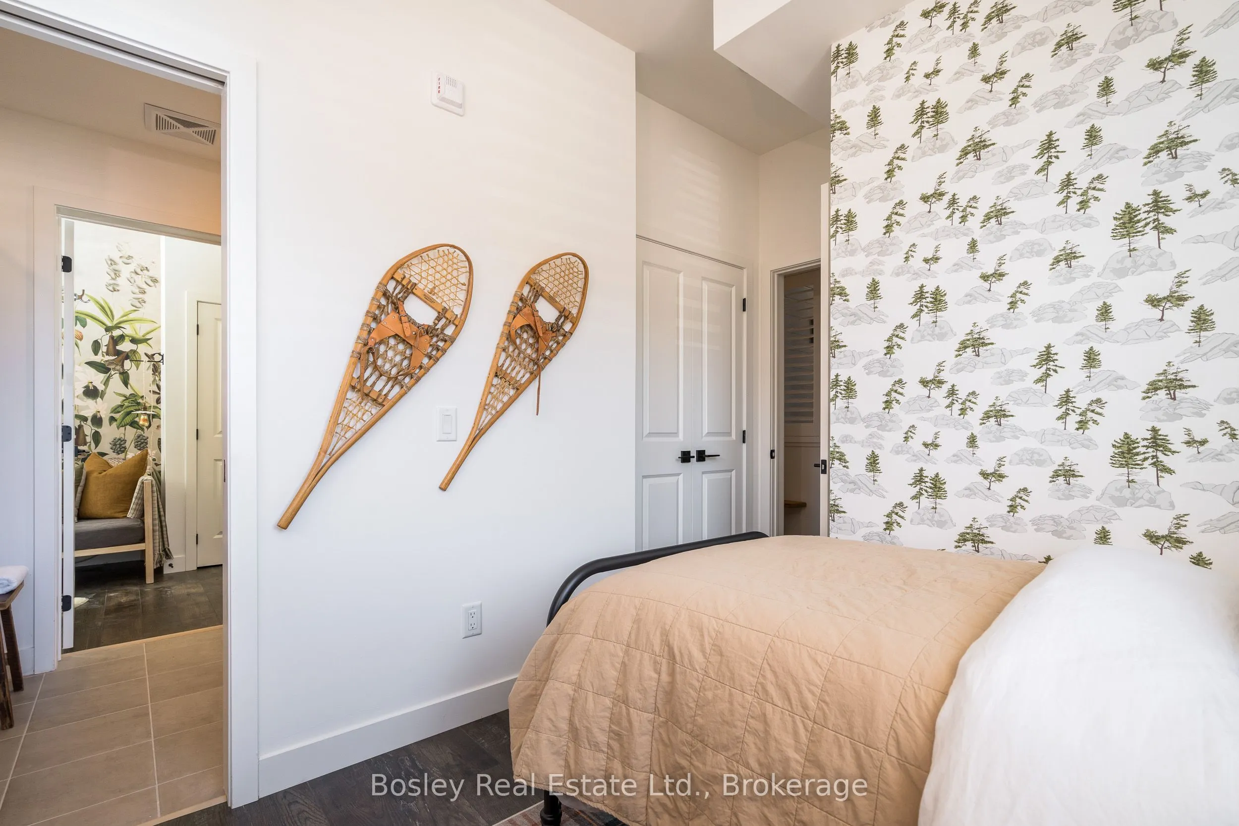 18 BECKWITH Lane, #101