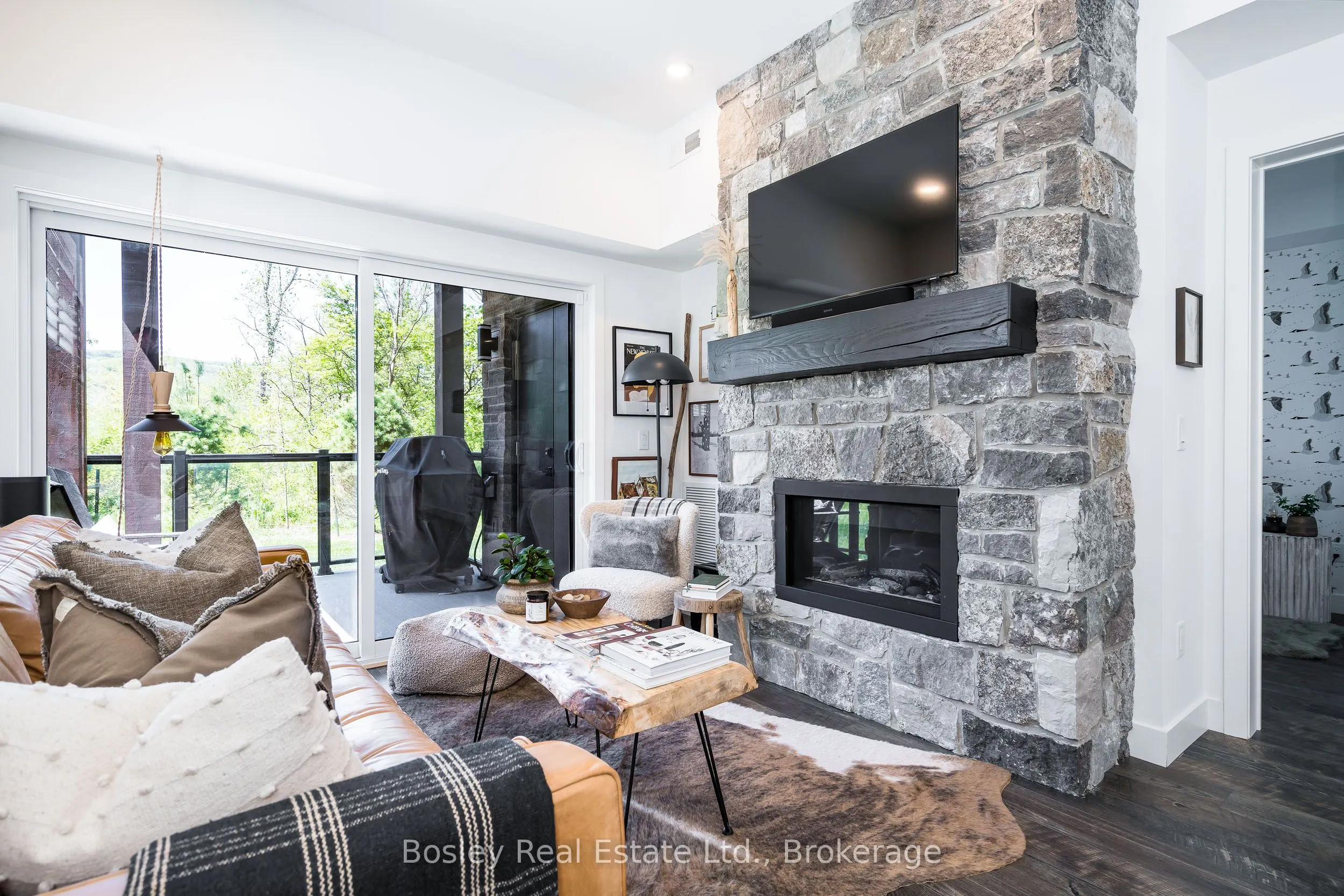 18 BECKWITH Lane, #101