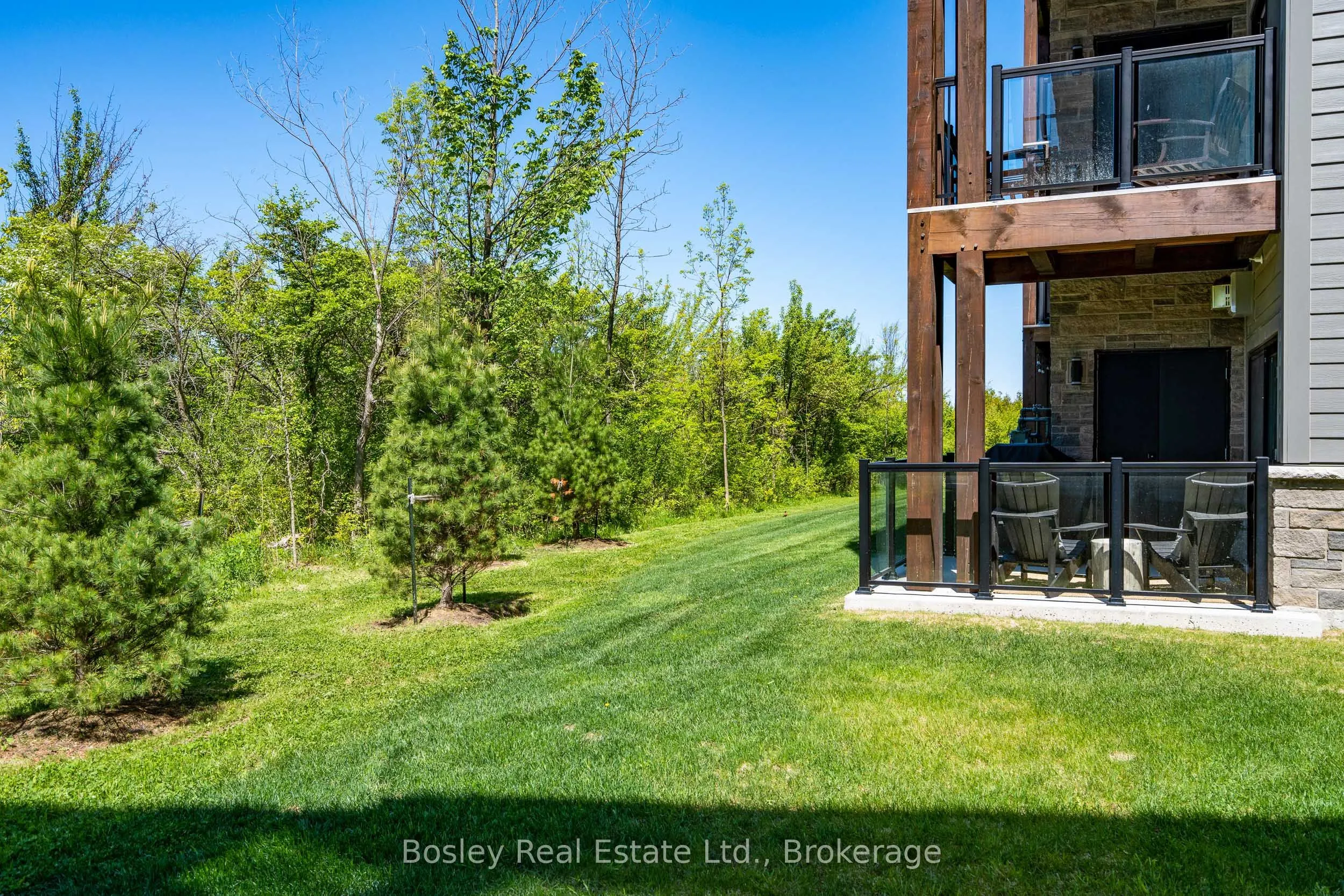18 BECKWITH Lane, #101