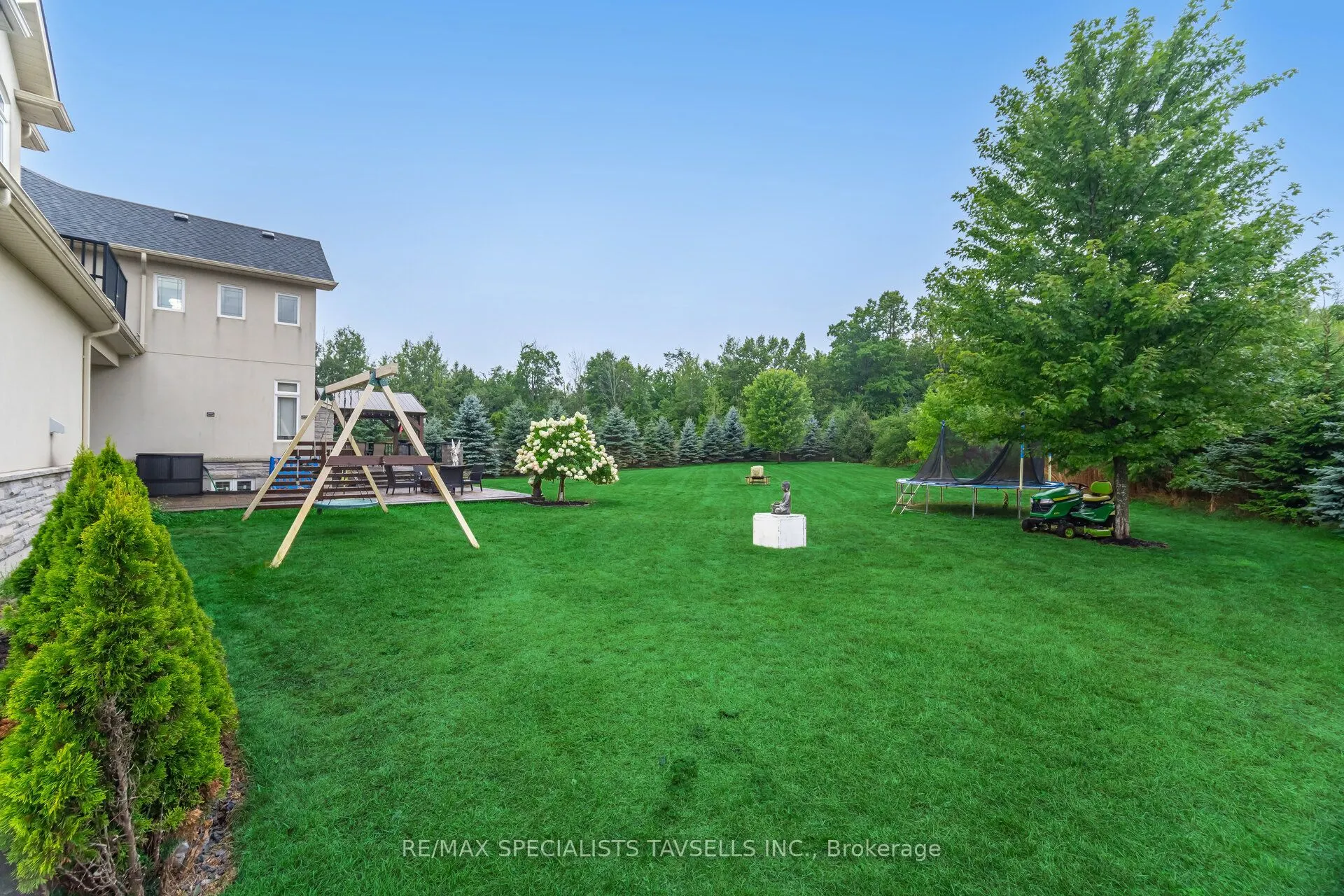 25 Brookhaven Crescent