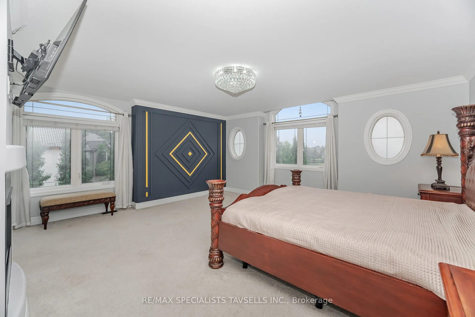 25 Brookhaven Crescent