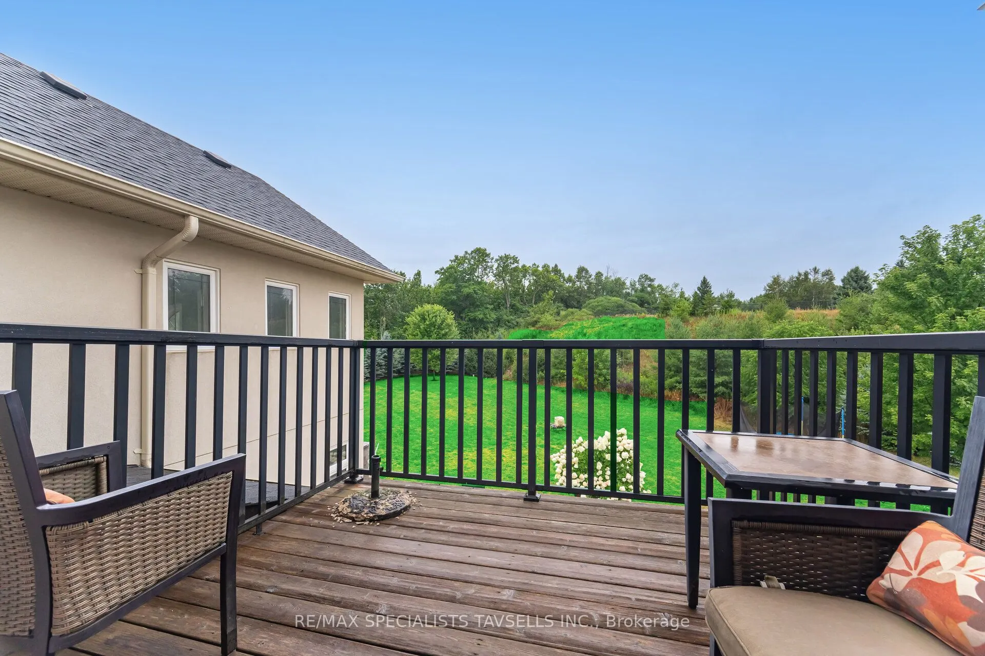 25 Brookhaven Crescent