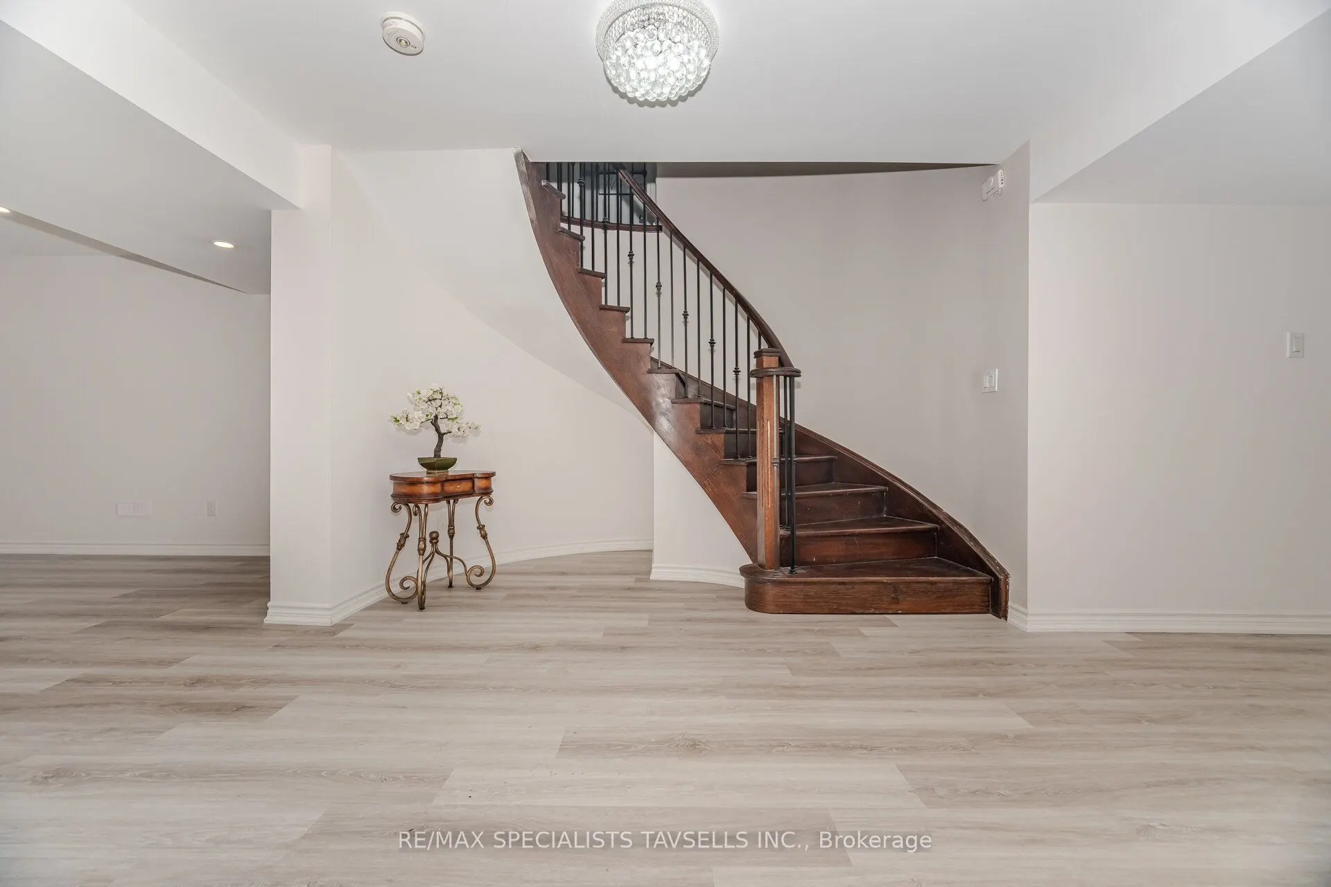 25 Brookhaven Crescent