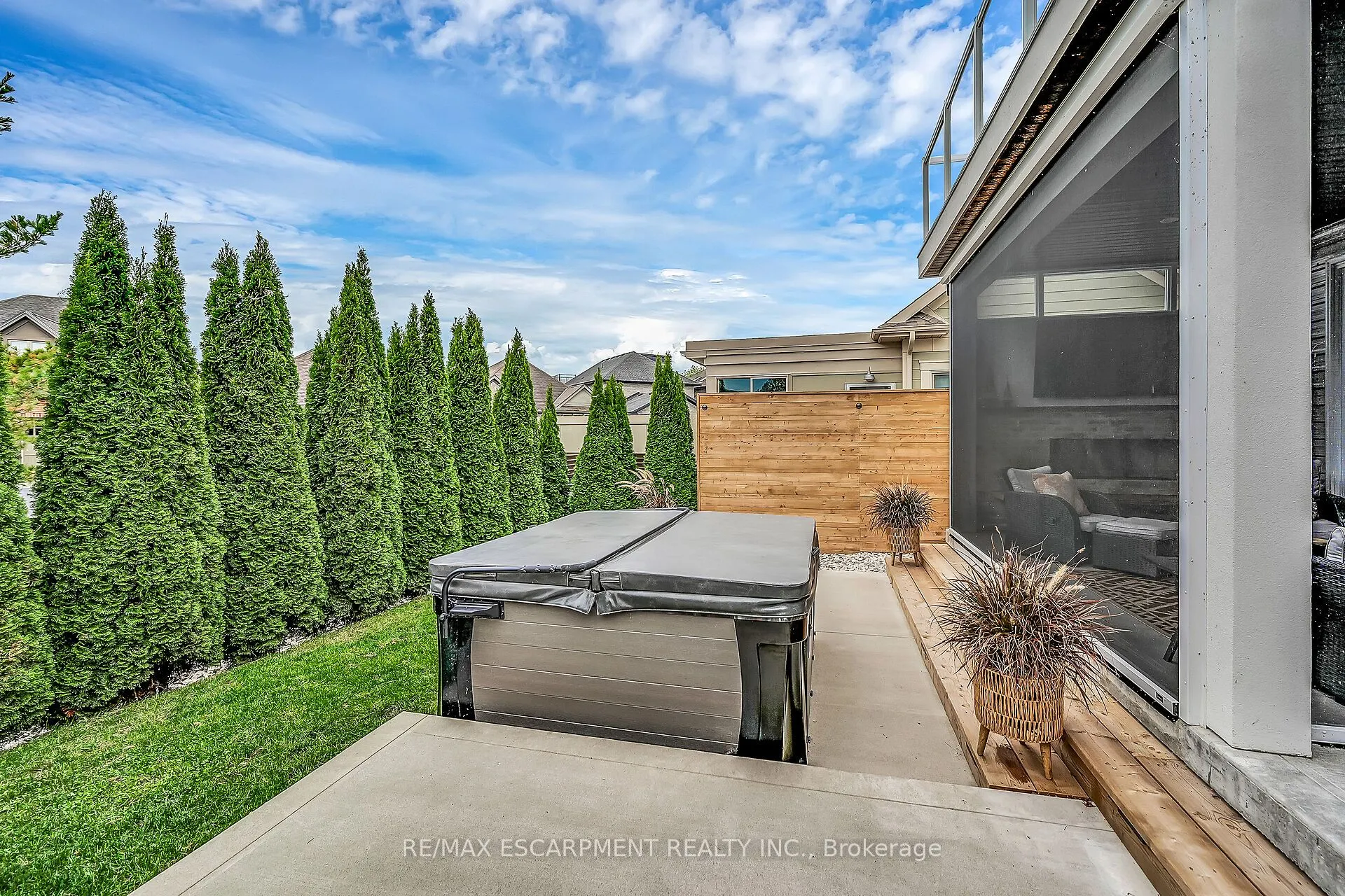 80 NEW LAKESHORE Road, #21