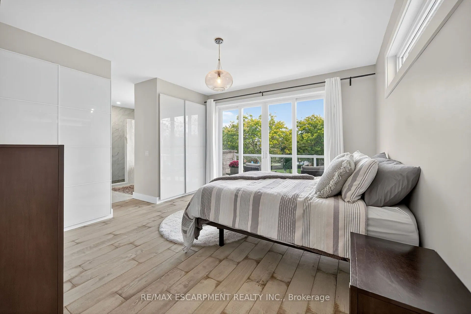 80 NEW LAKESHORE Road, #21