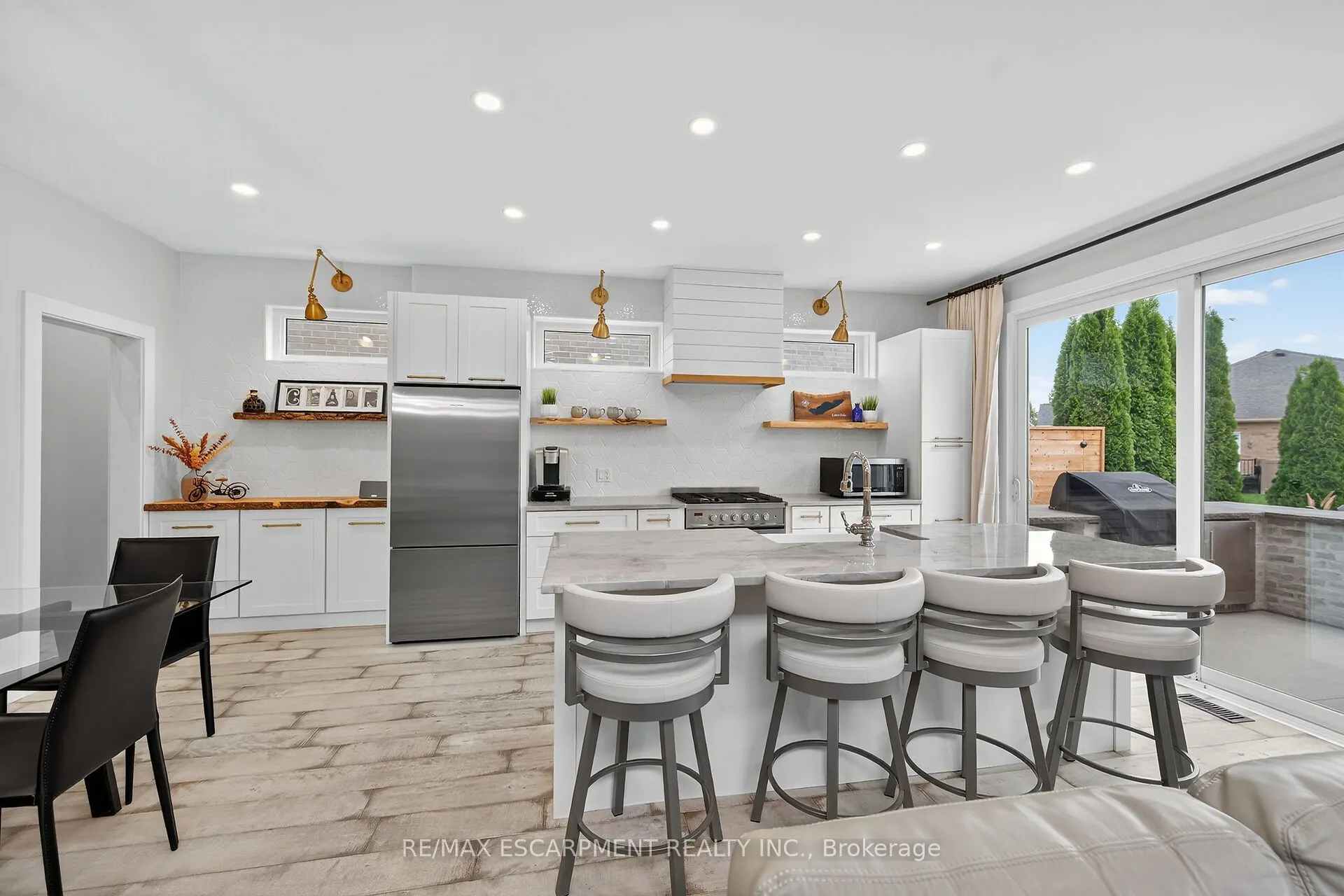 80 NEW LAKESHORE Road, #21