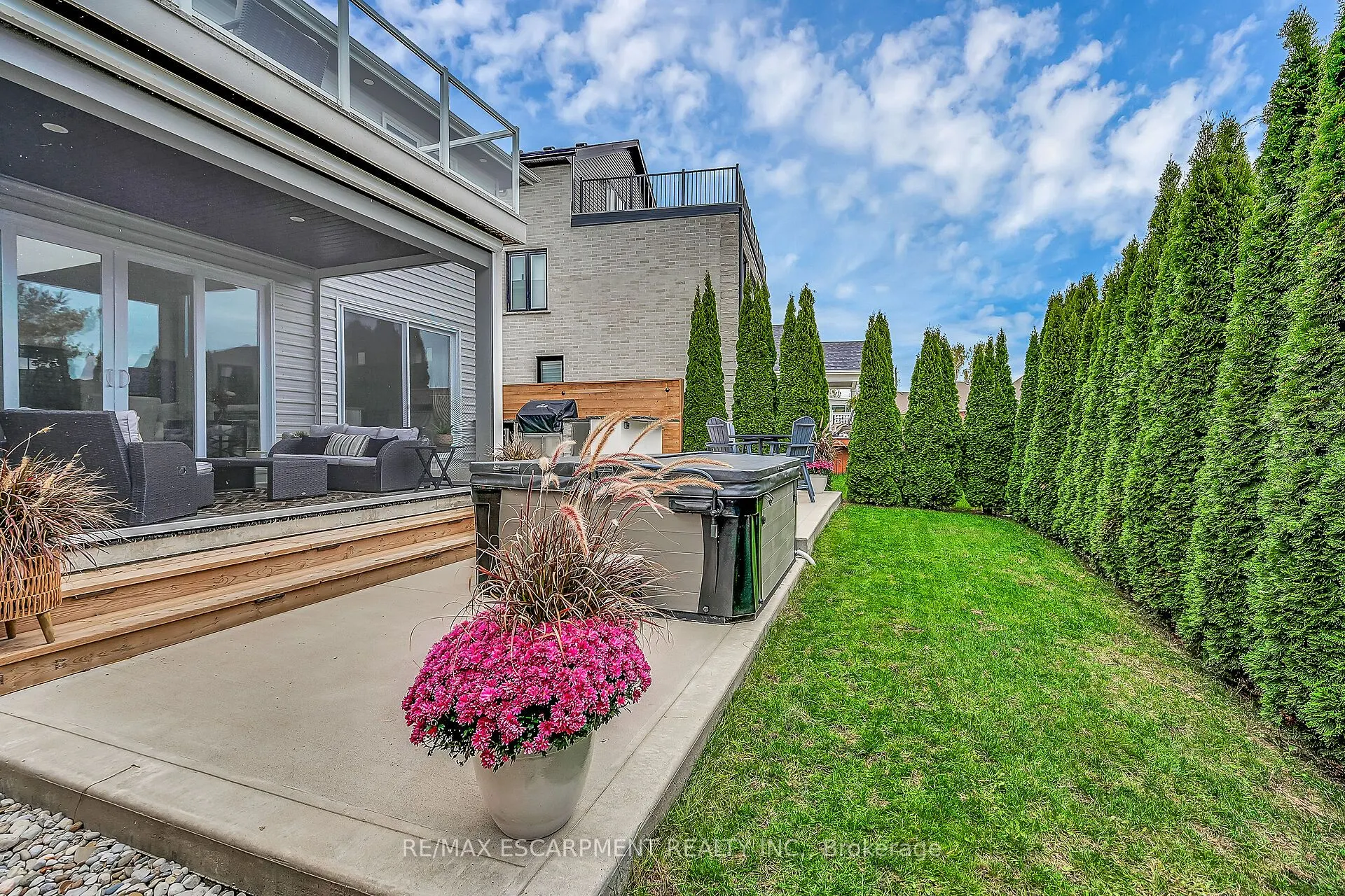 80 NEW LAKESHORE Road, #21