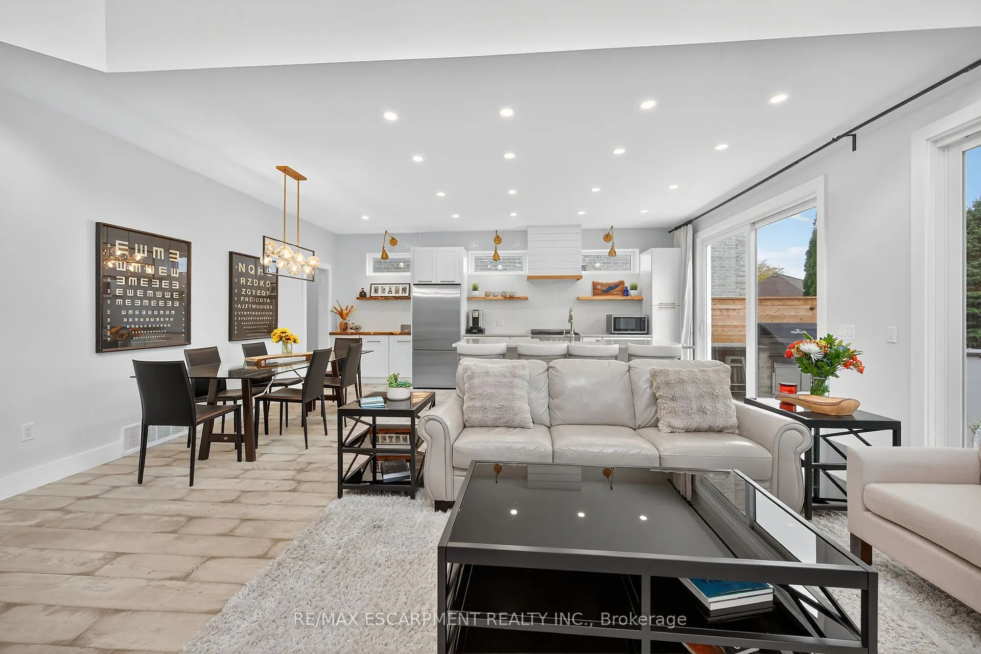 80 NEW LAKESHORE Road, #21