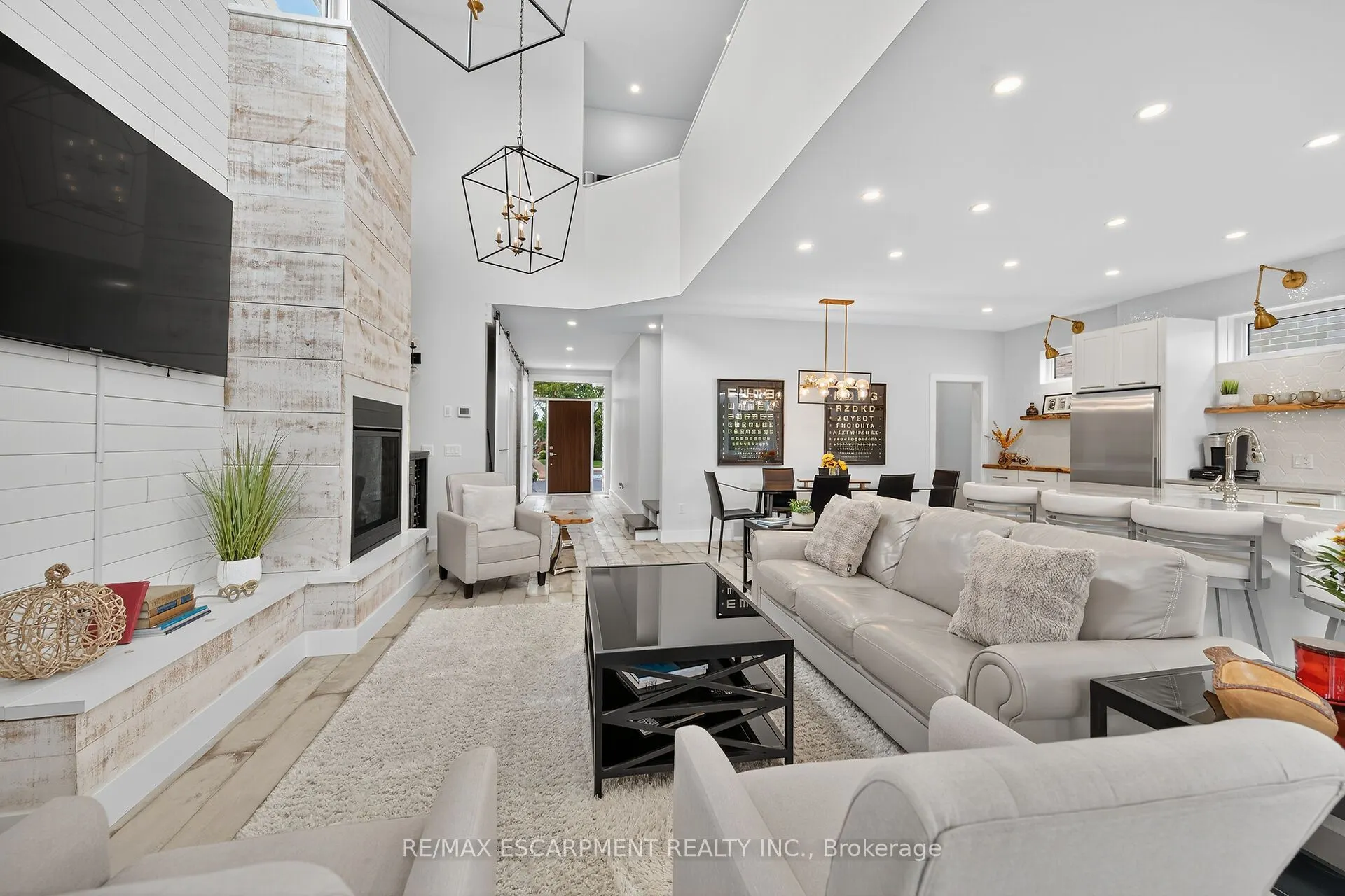 80 NEW LAKESHORE Road, #21