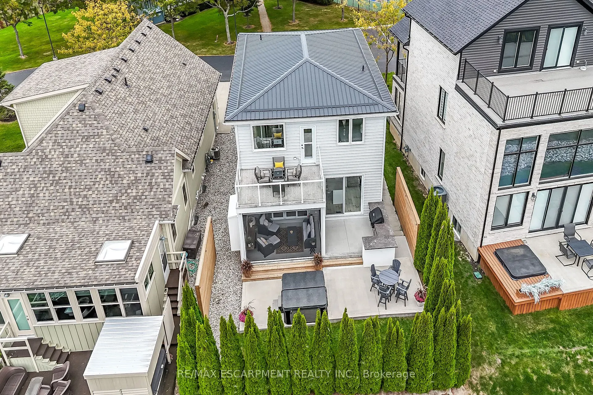 80 NEW LAKESHORE Road, #21