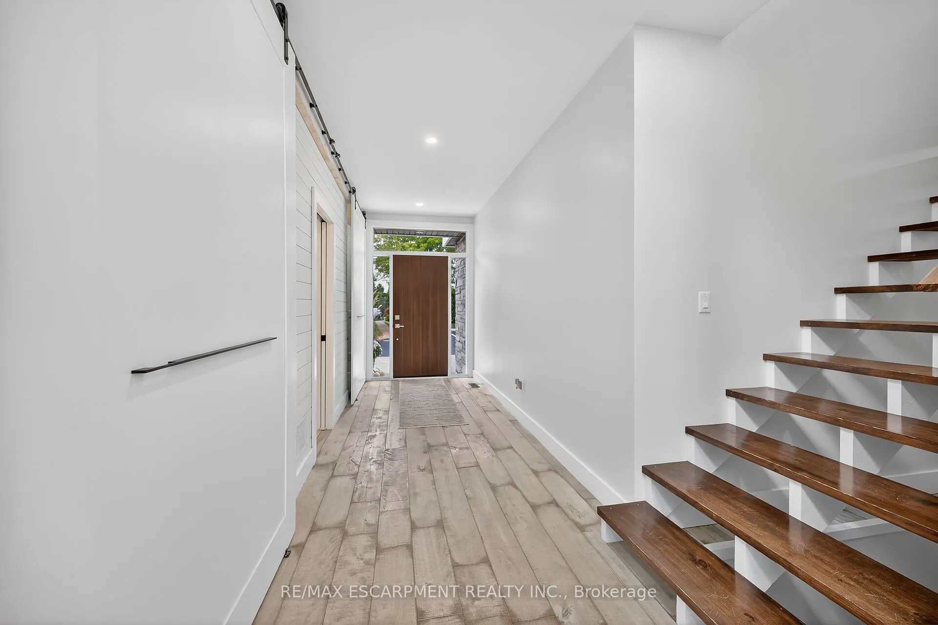 80 NEW LAKESHORE Road, #21