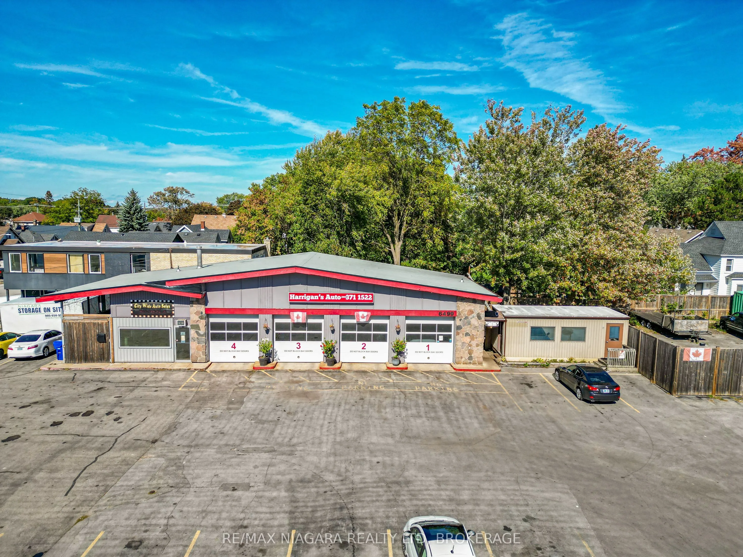 6499 Lundys Lane