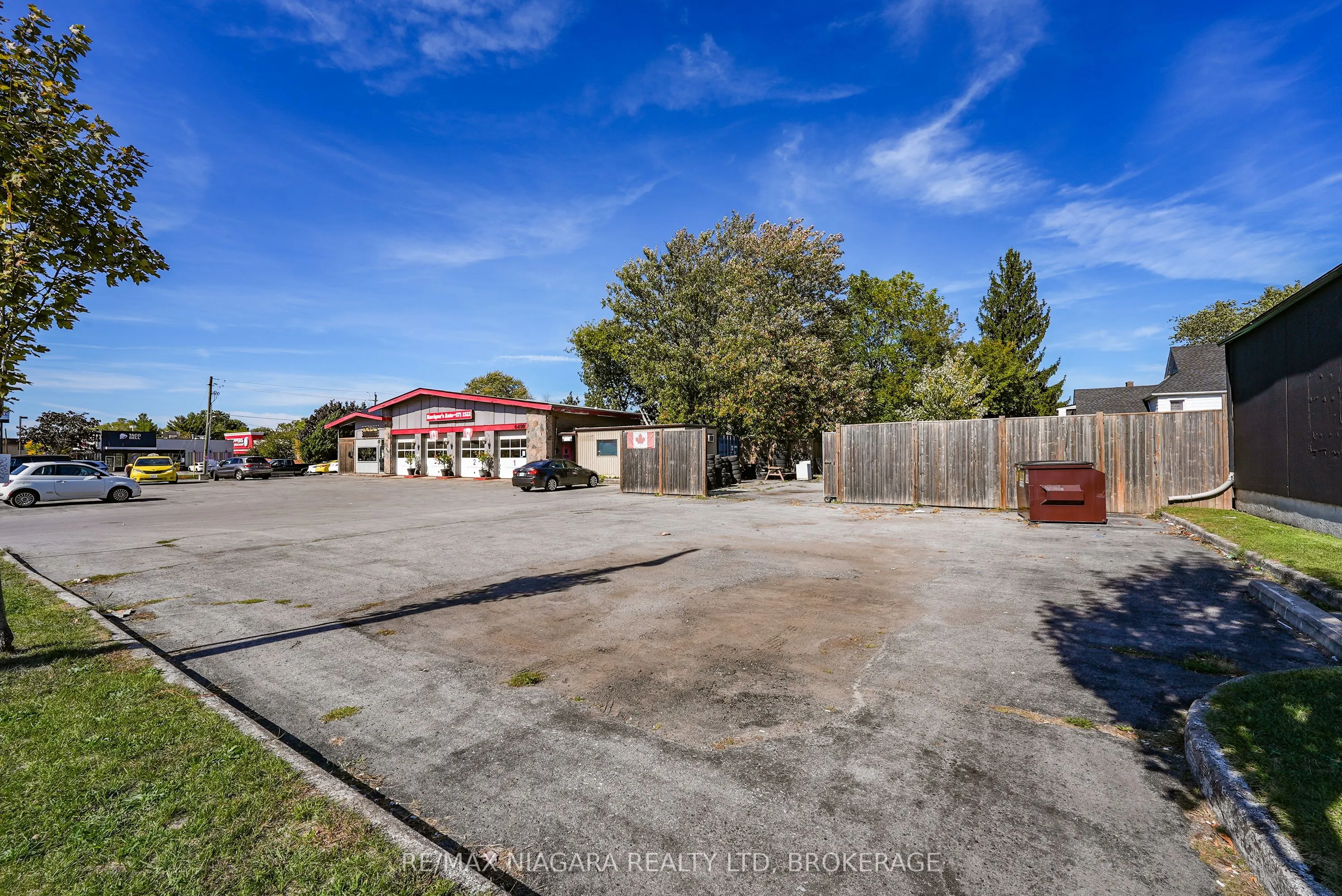 6499 Lundys Lane