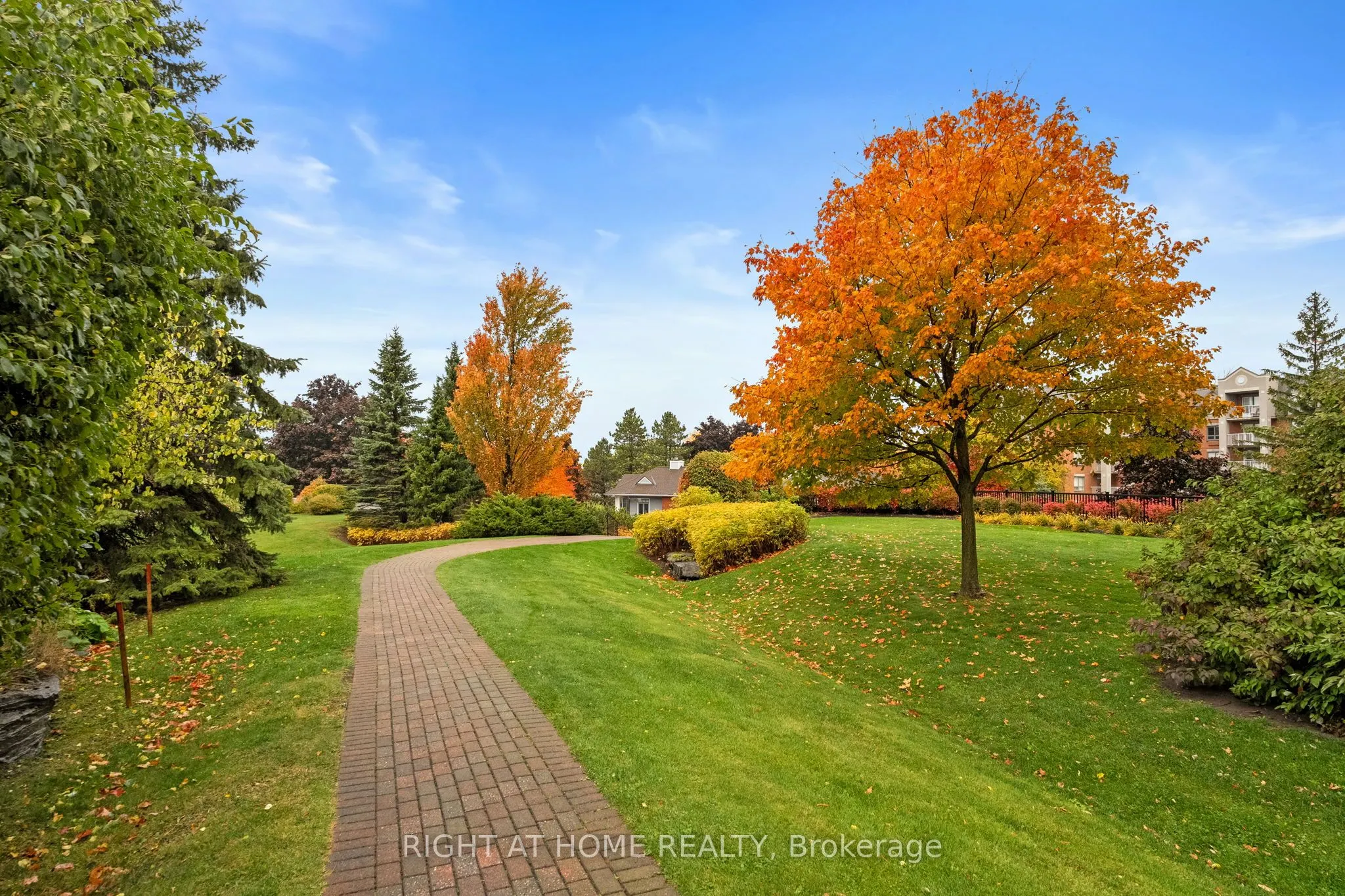 136 Darlington Private SE, #703
