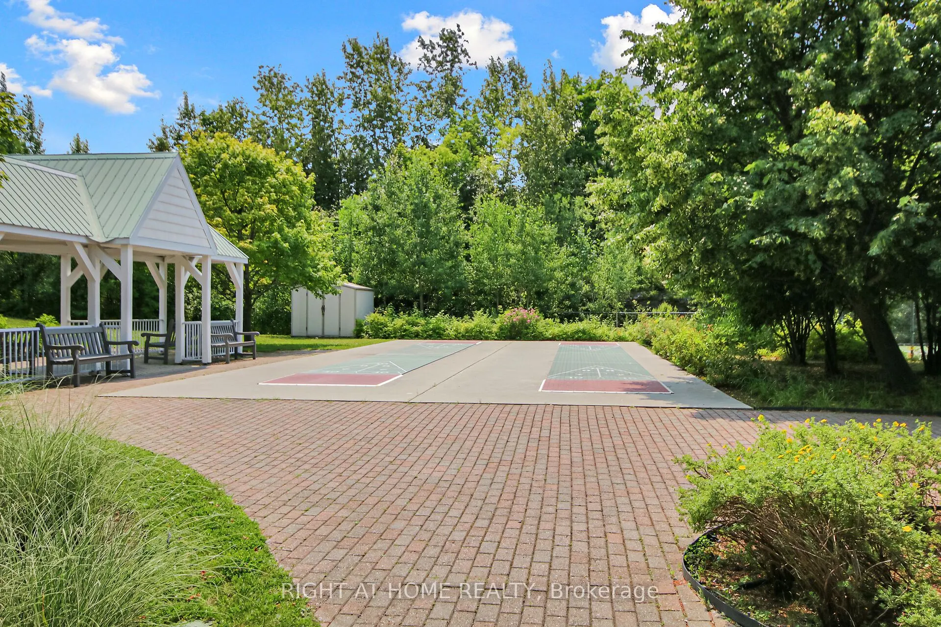 136 Darlington Private SE, #703