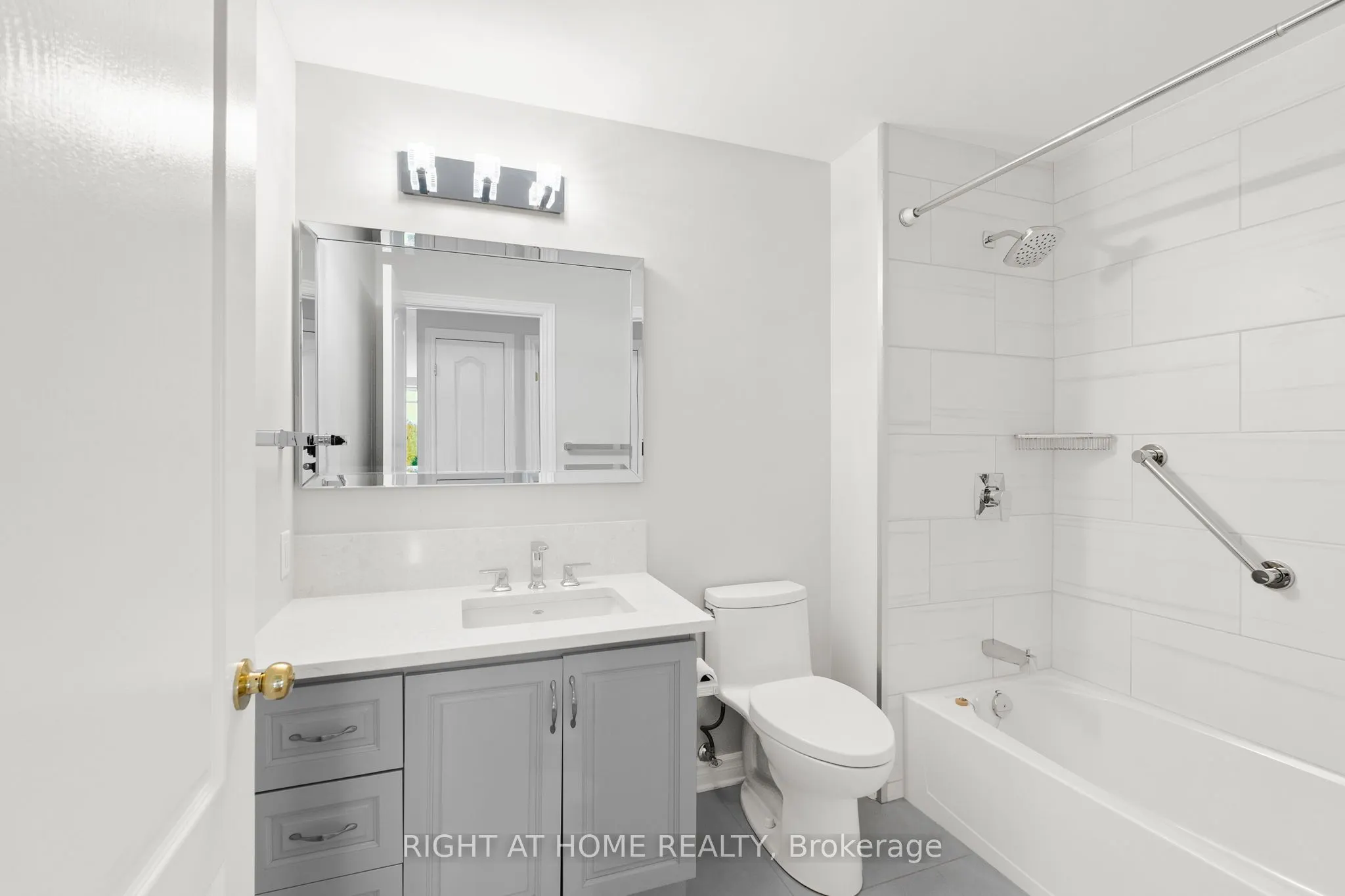 136 Darlington Private SE, #703