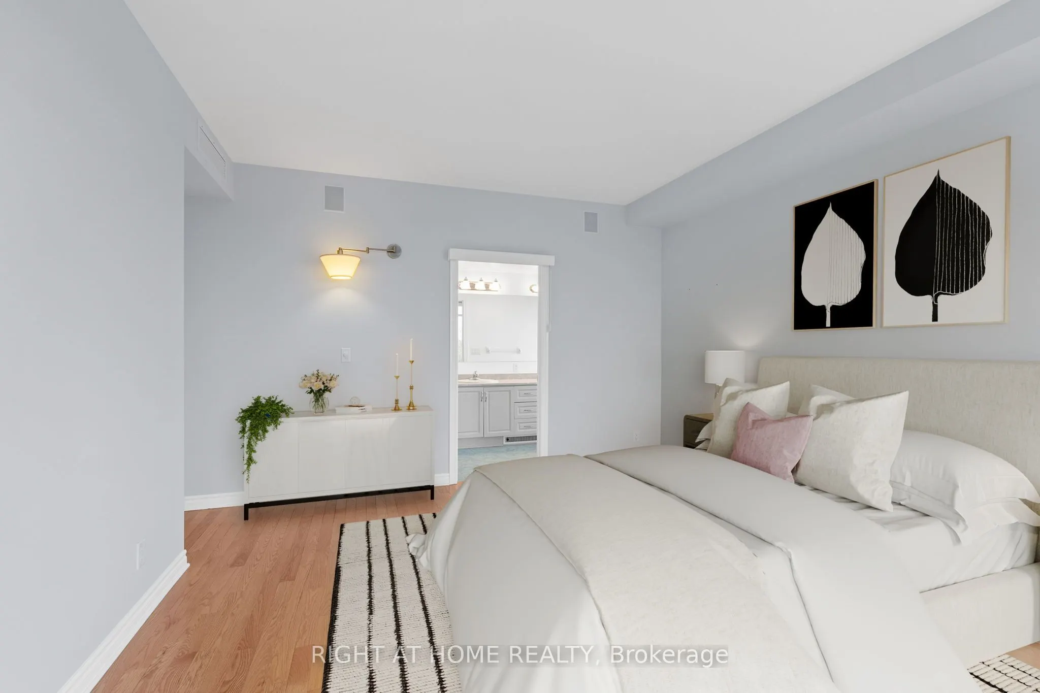 136 Darlington Private SE, #703