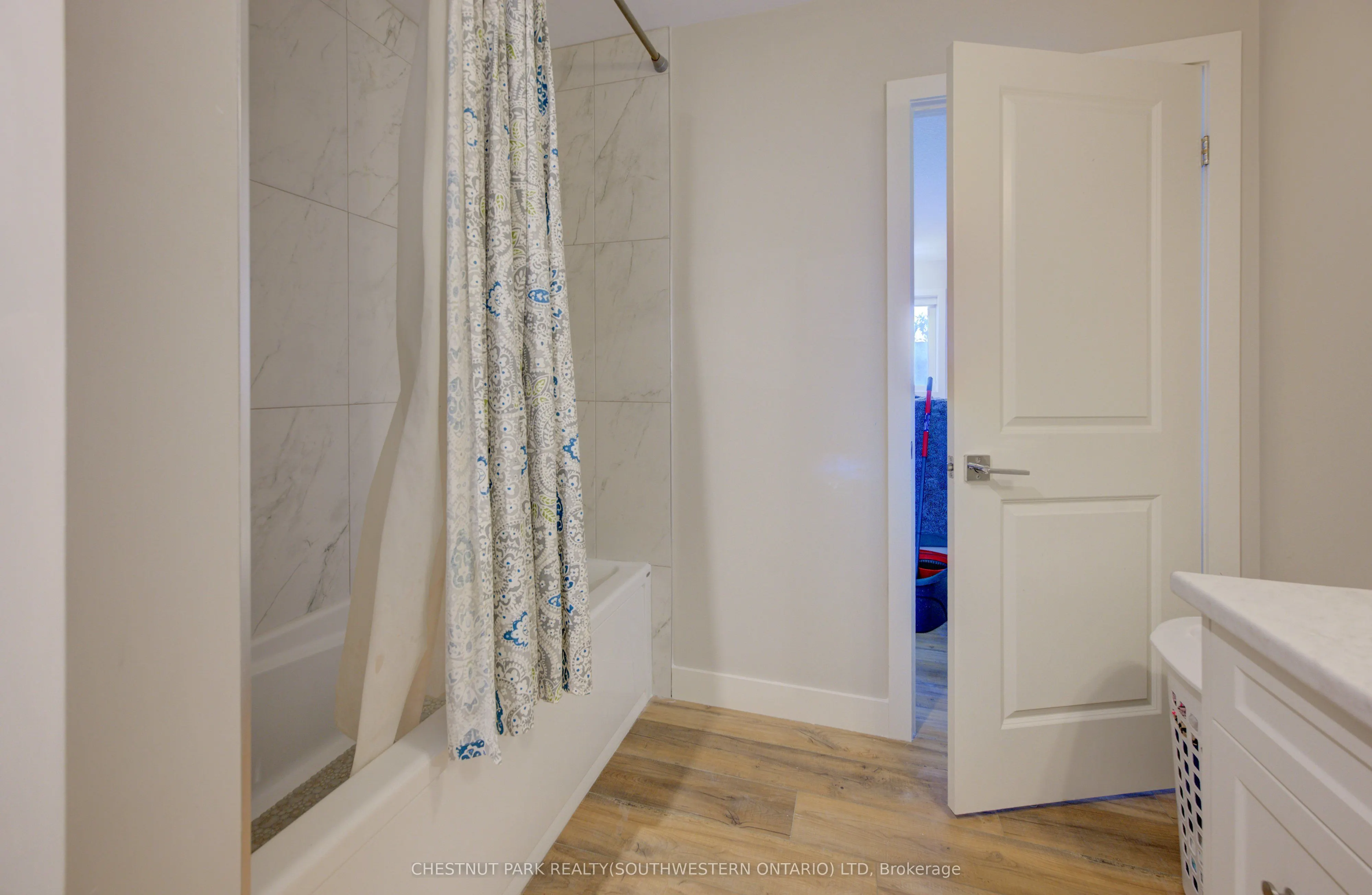 33 Second Avenue, #A