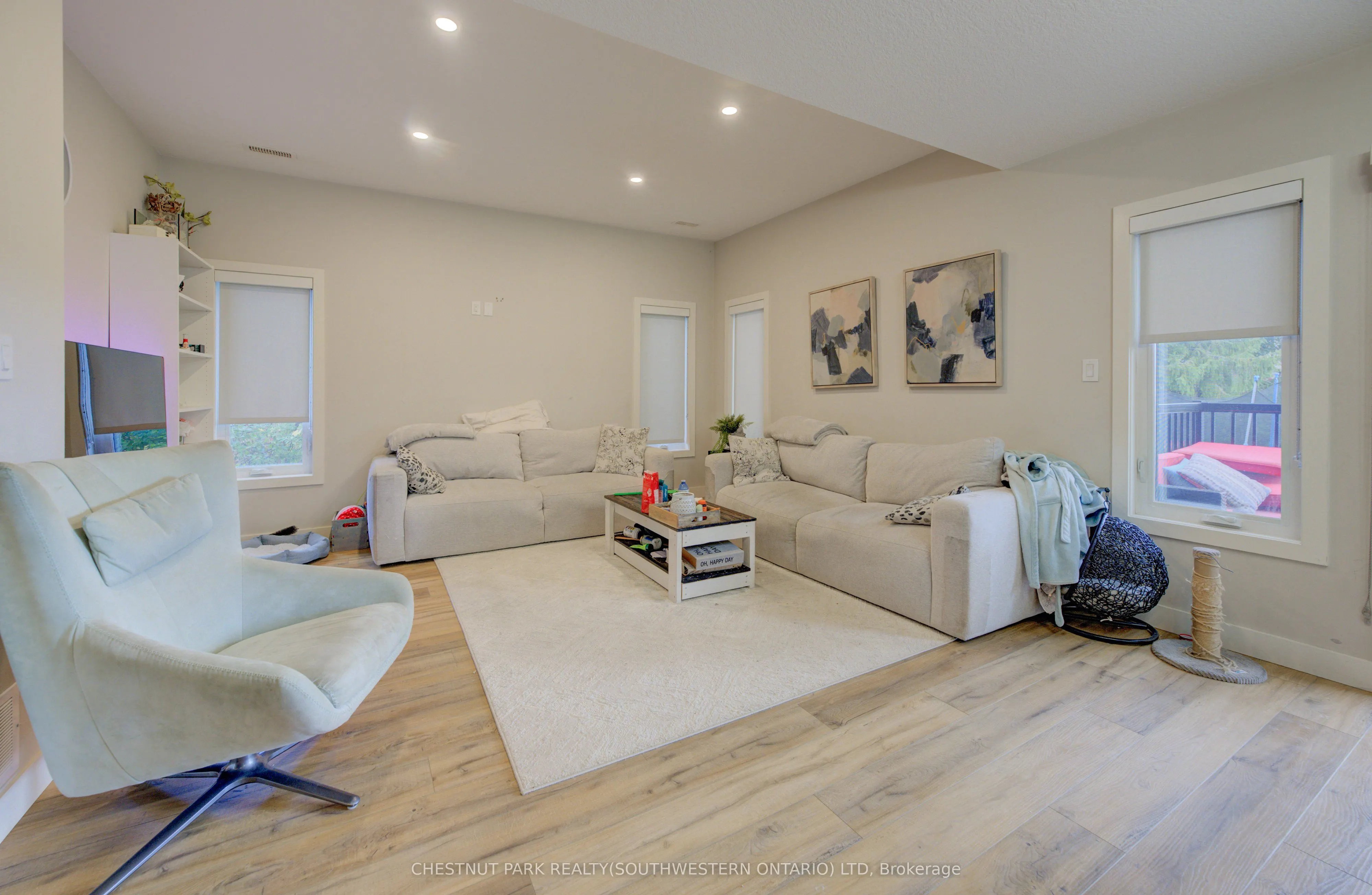 33 Second Avenue, #A