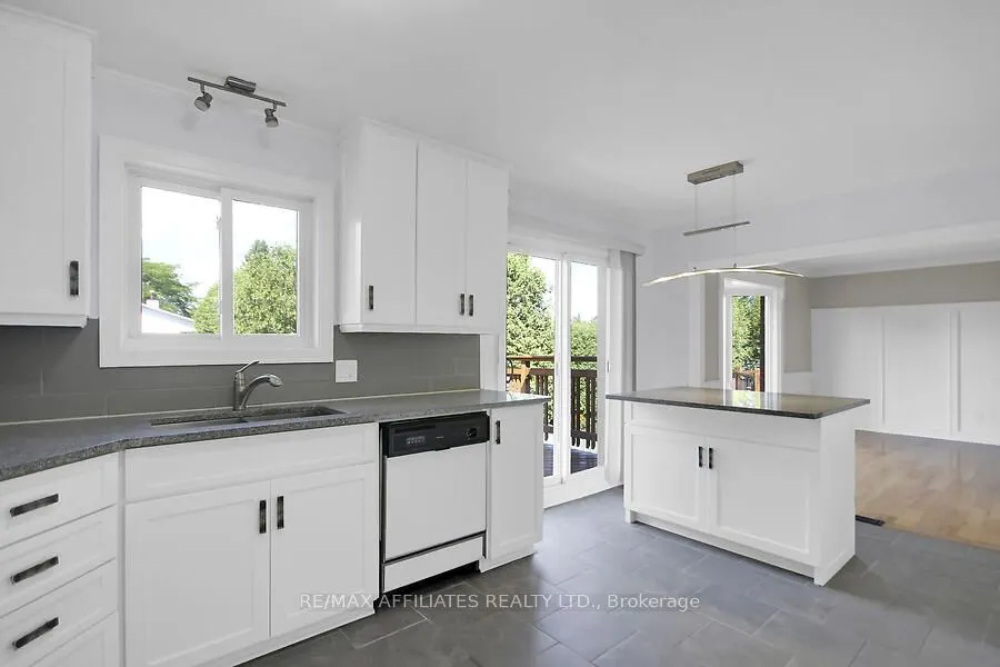 23 Tamblyn Crescent