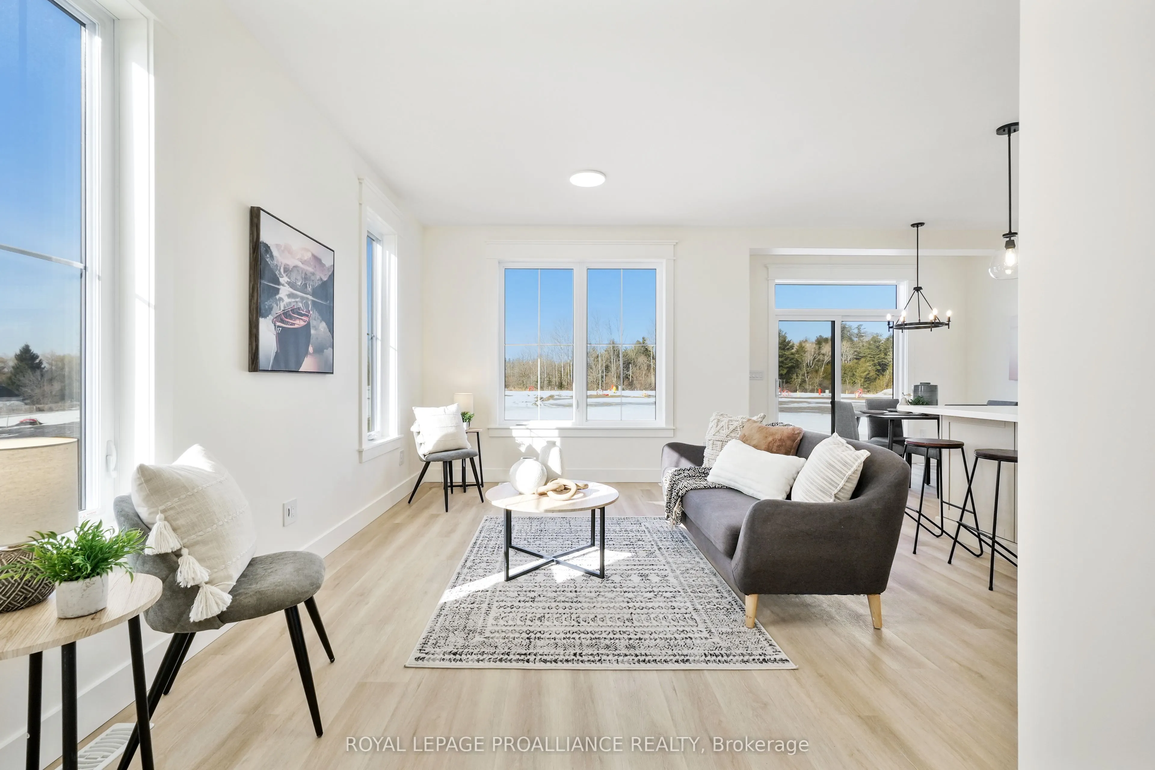 1 Hollingsworth Street