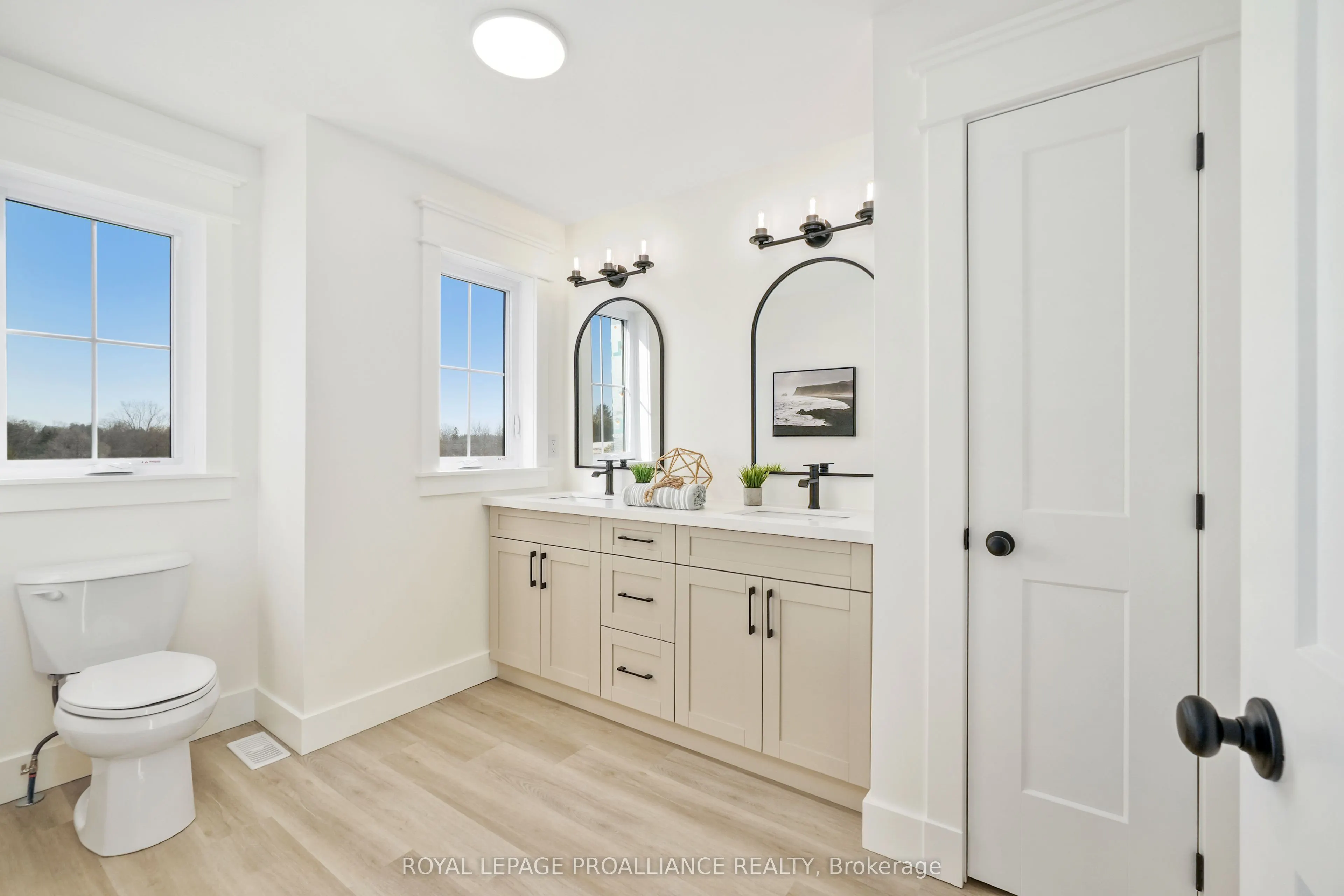 1 Hollingsworth Street