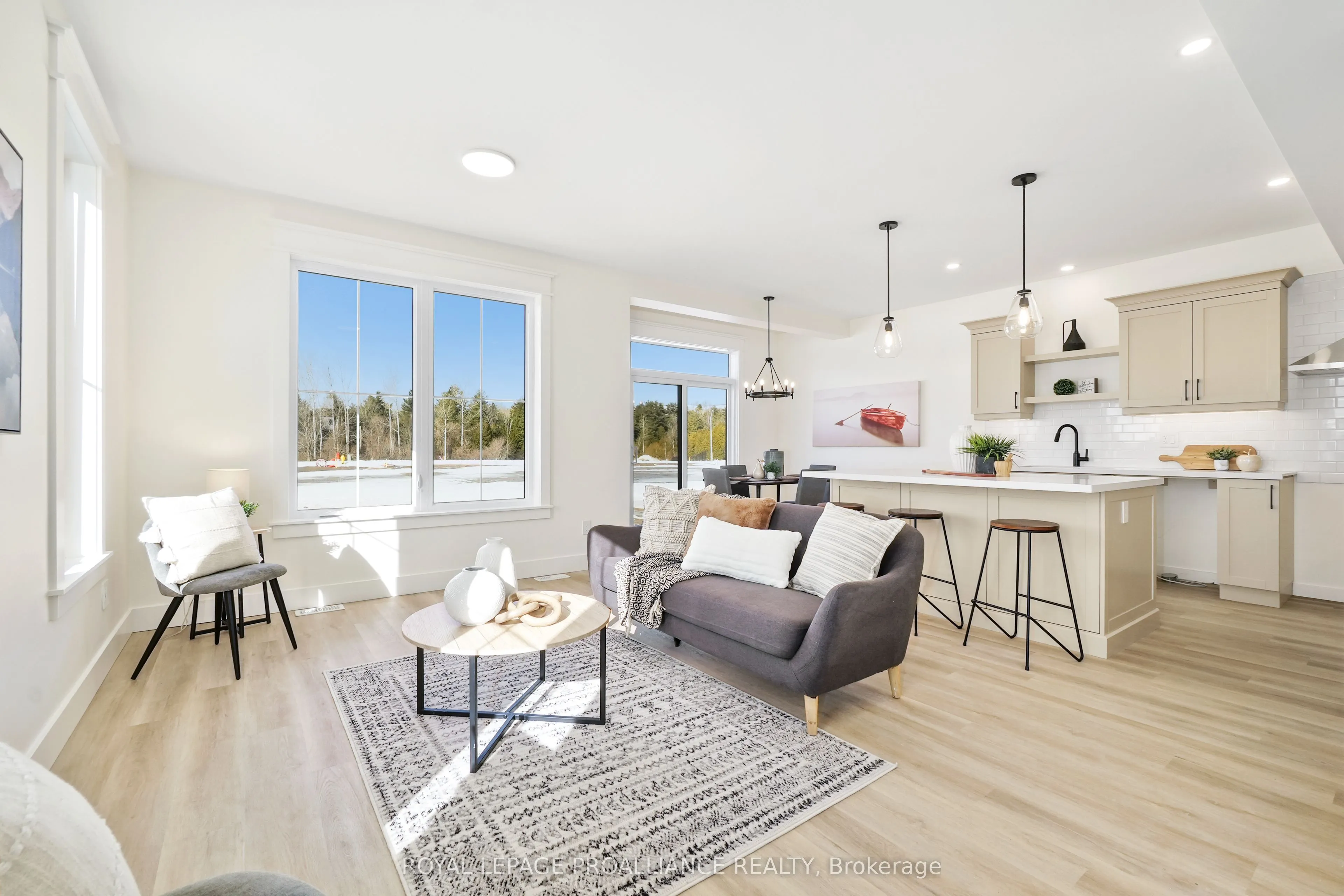 1 Hollingsworth Street