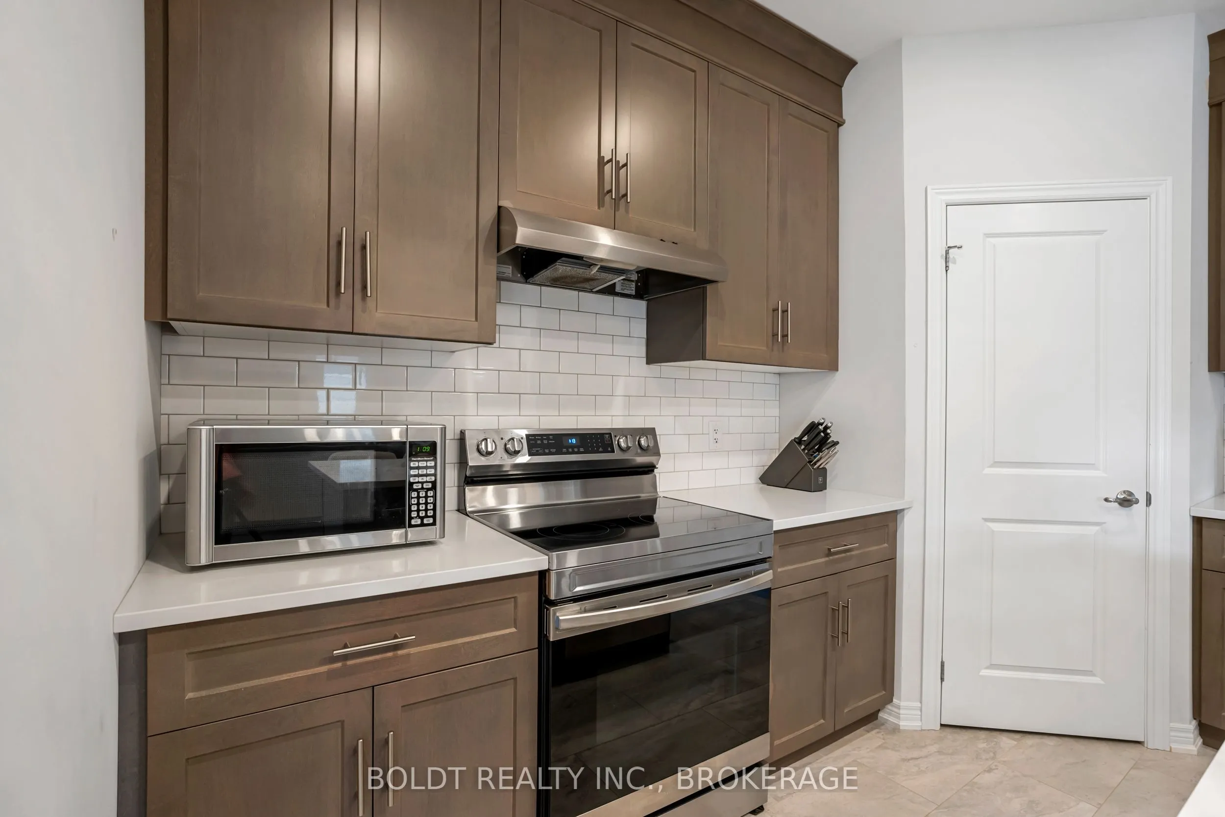 80 Summersides Boulevard