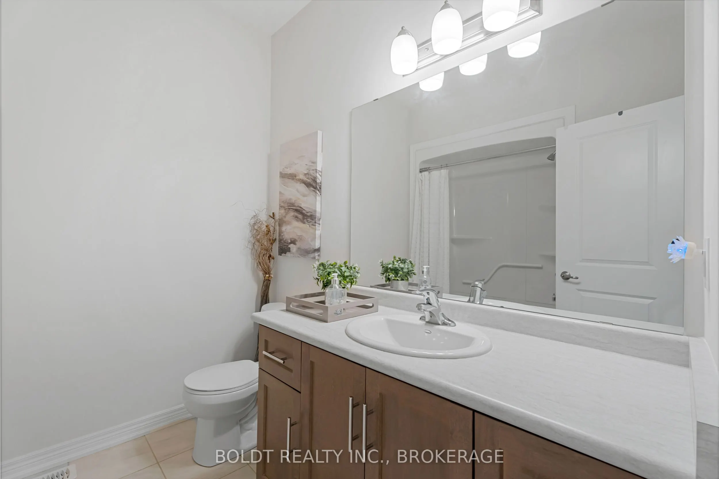 80 Summersides Boulevard