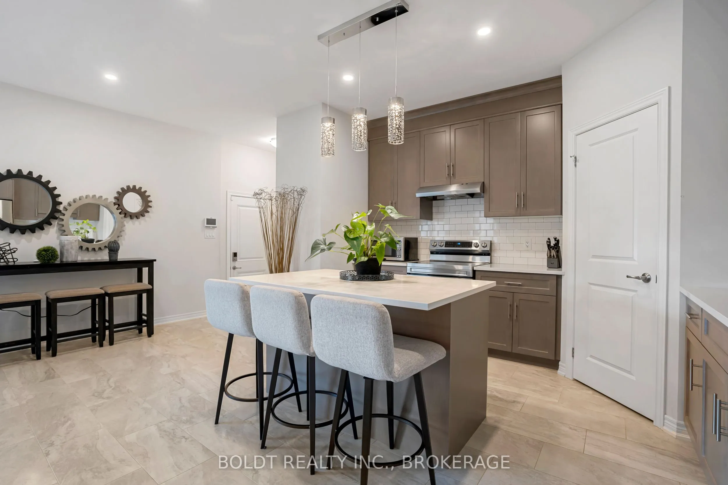 80 Summersides Boulevard