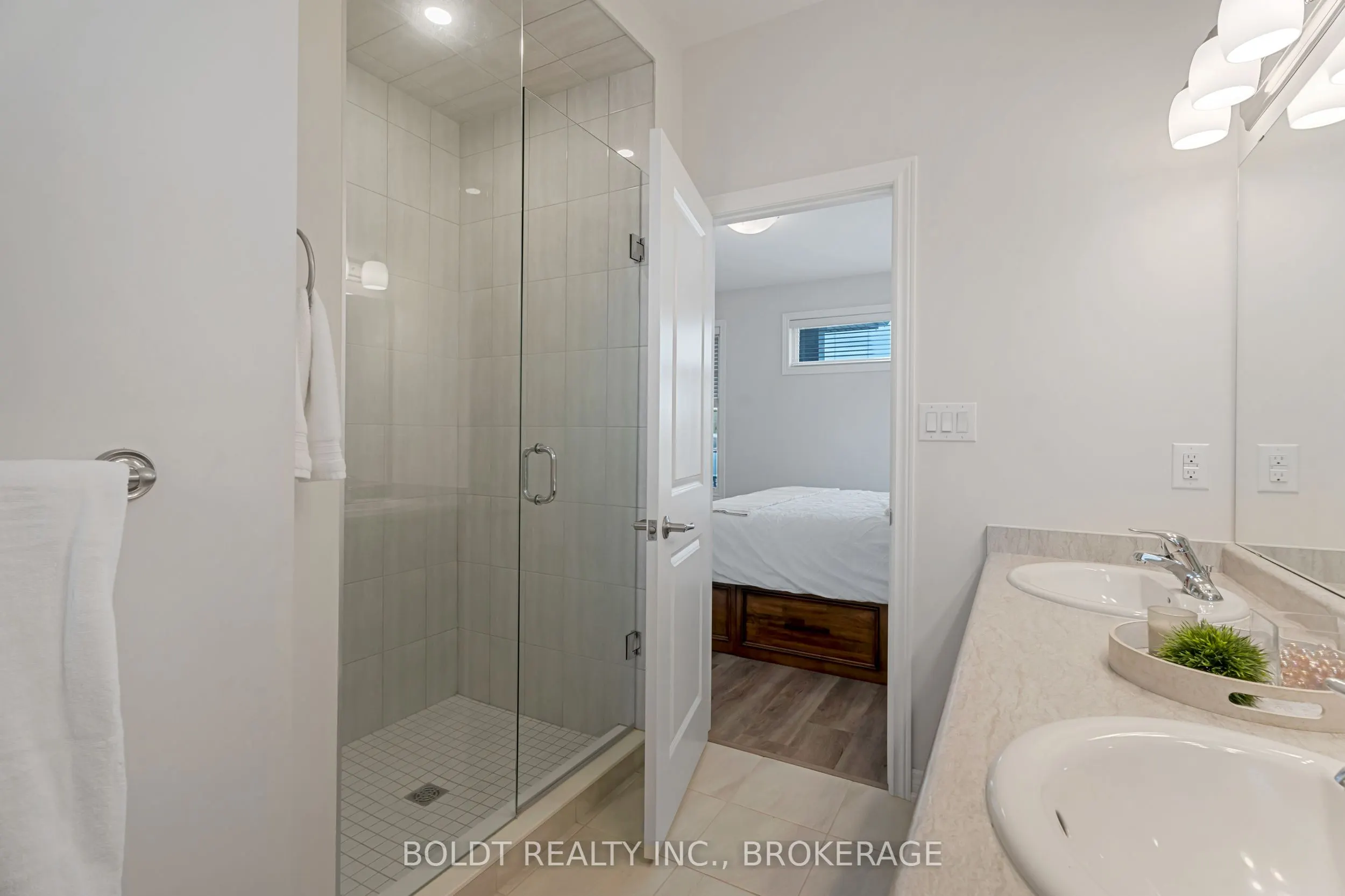 80 Summersides Boulevard