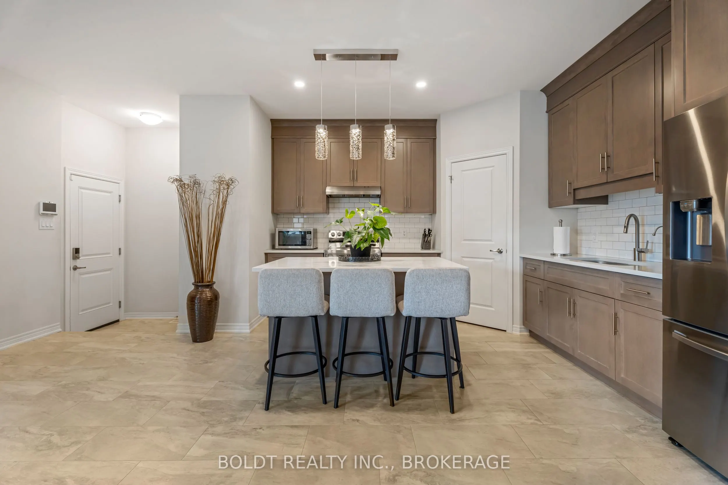 80 Summersides Boulevard