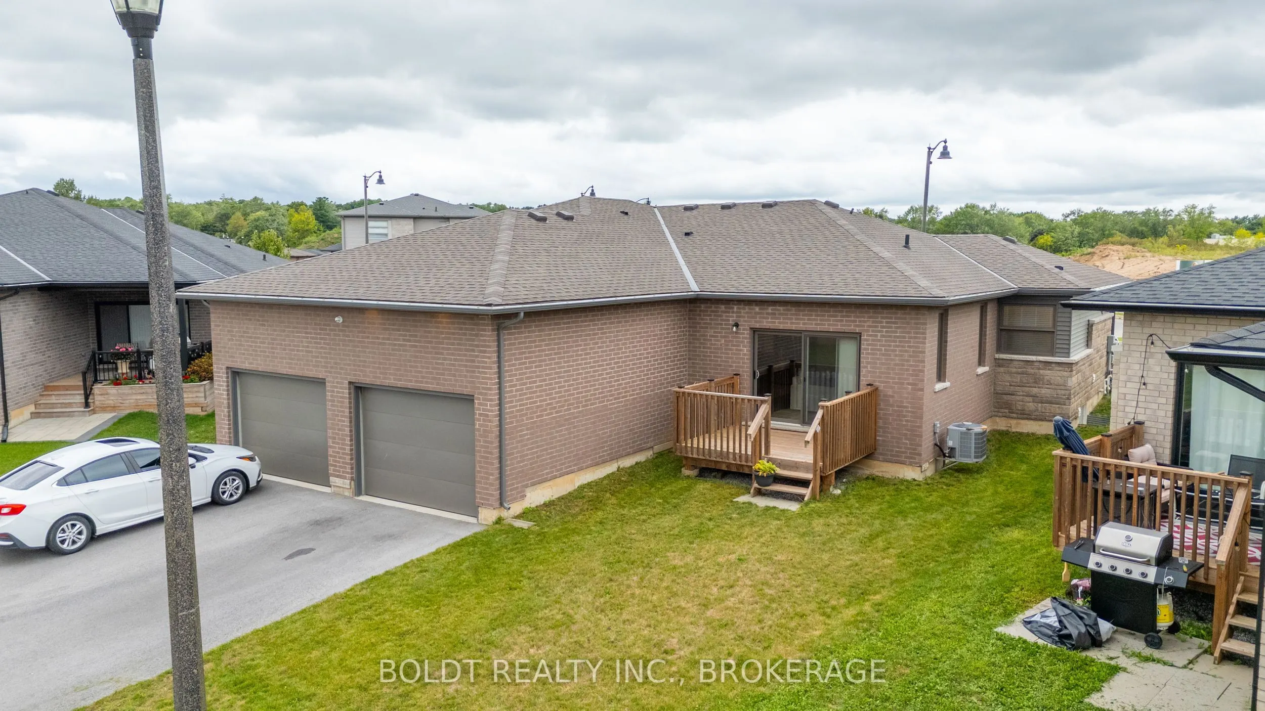 80 Summersides Boulevard