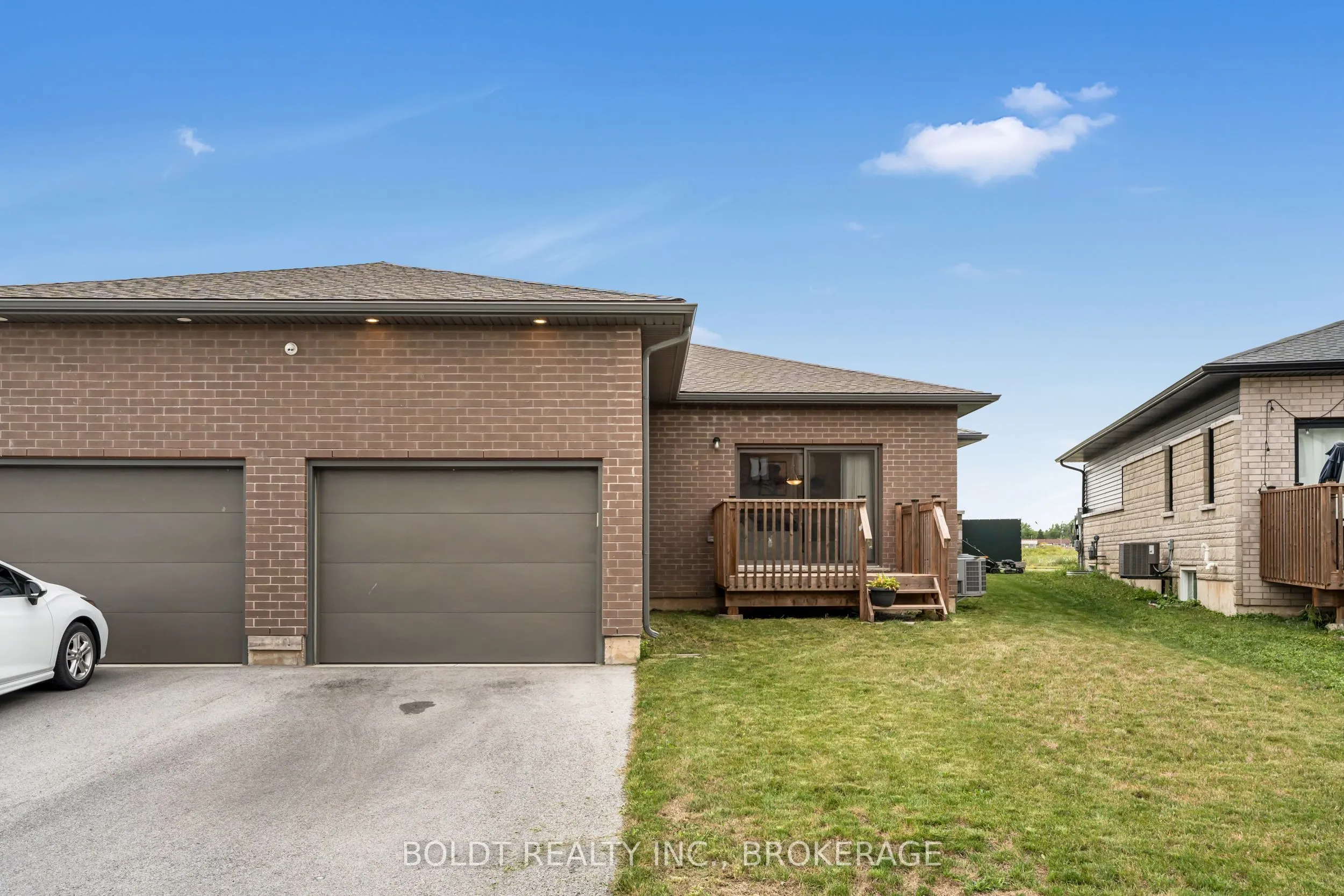 80 Summersides Boulevard