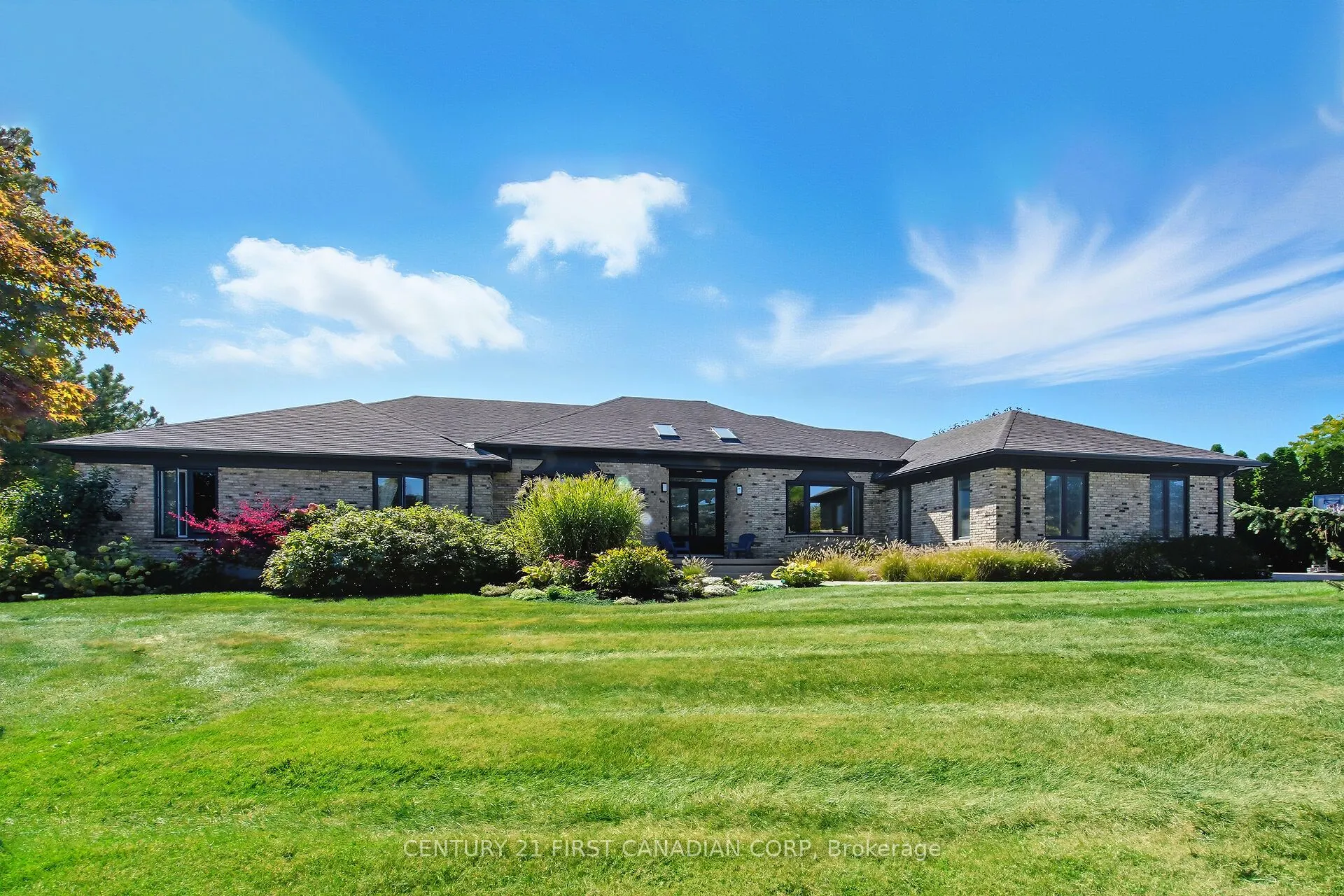 768 Franklinway Crescent