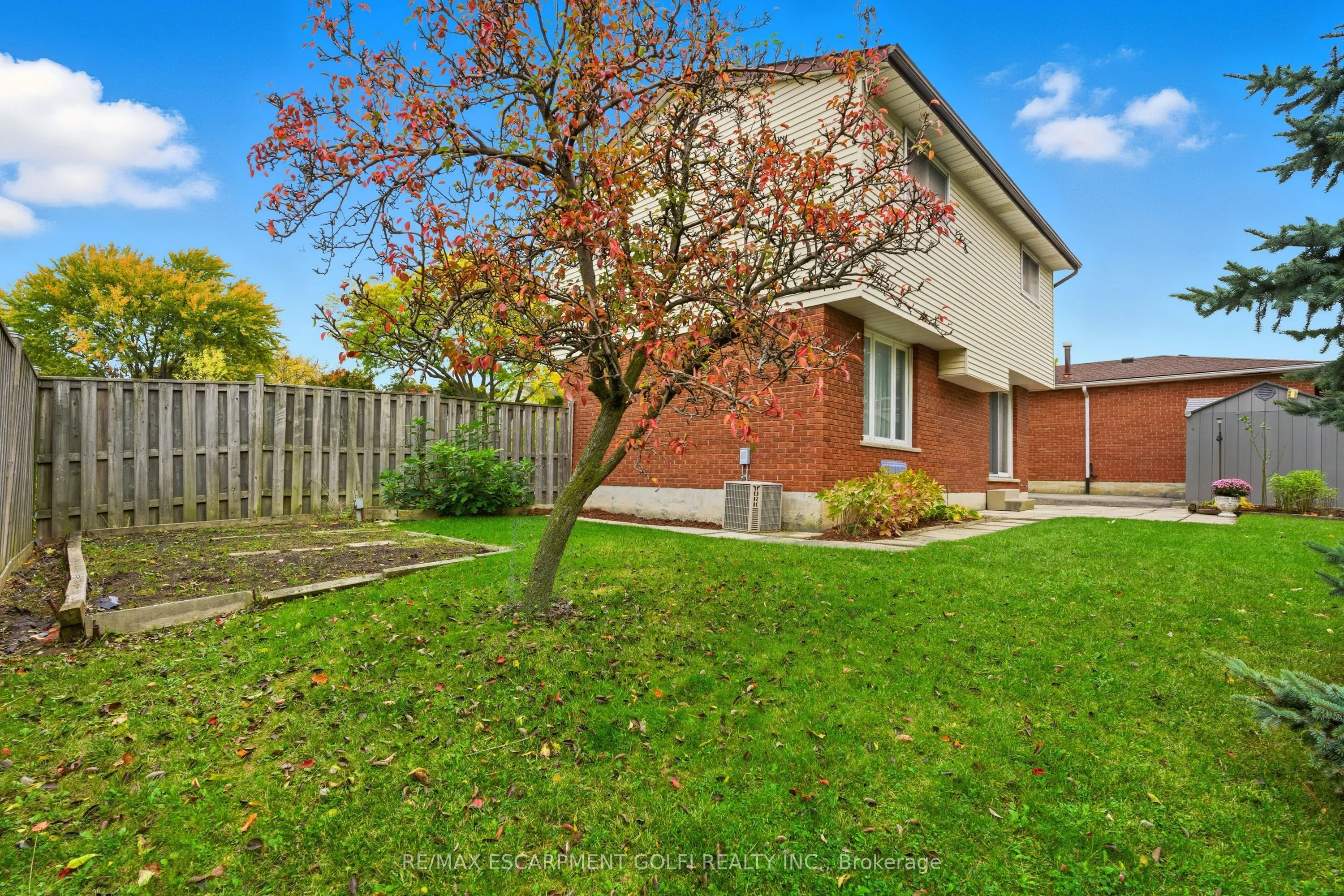 28 Bacall Crescent
