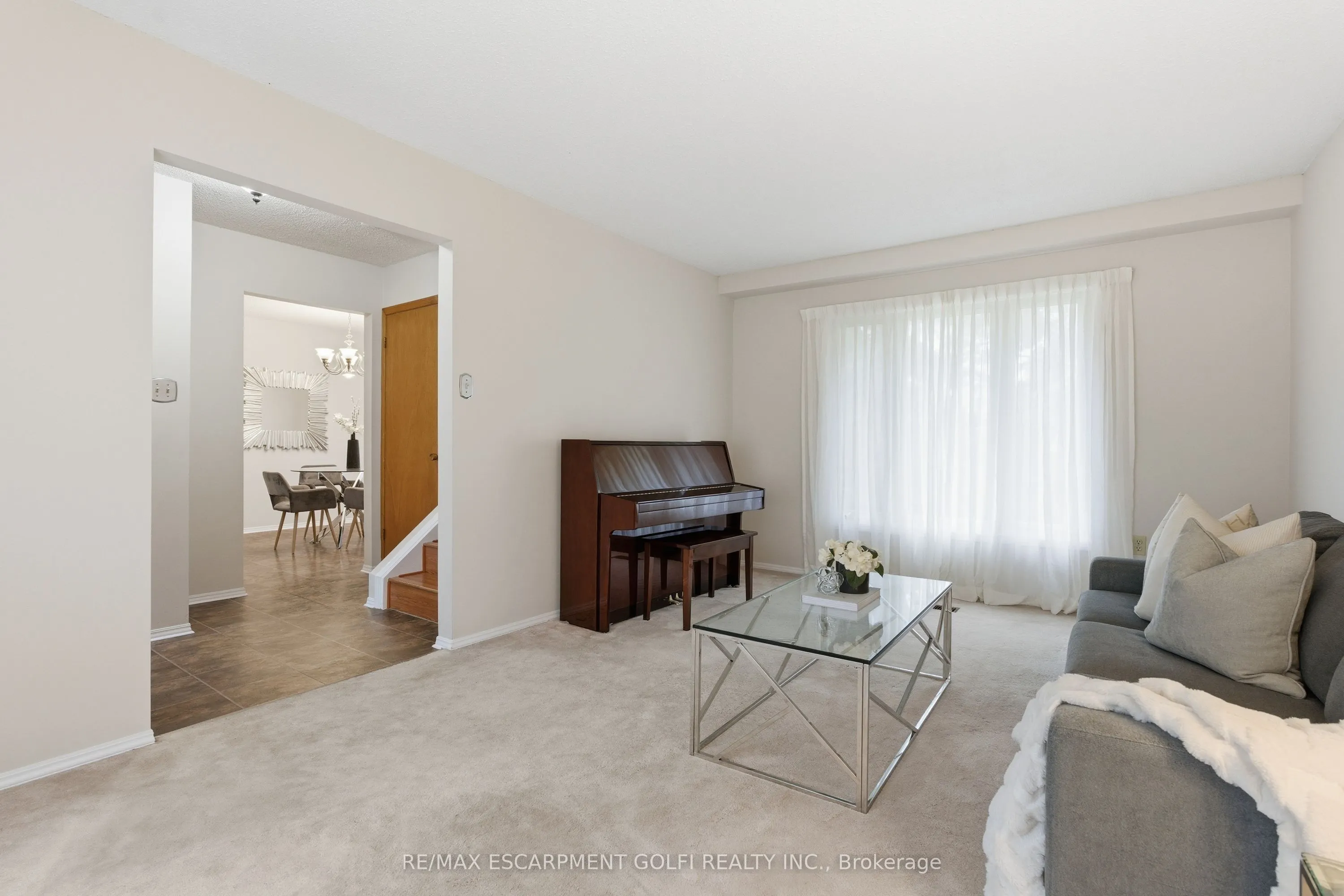 28 Bacall Crescent
