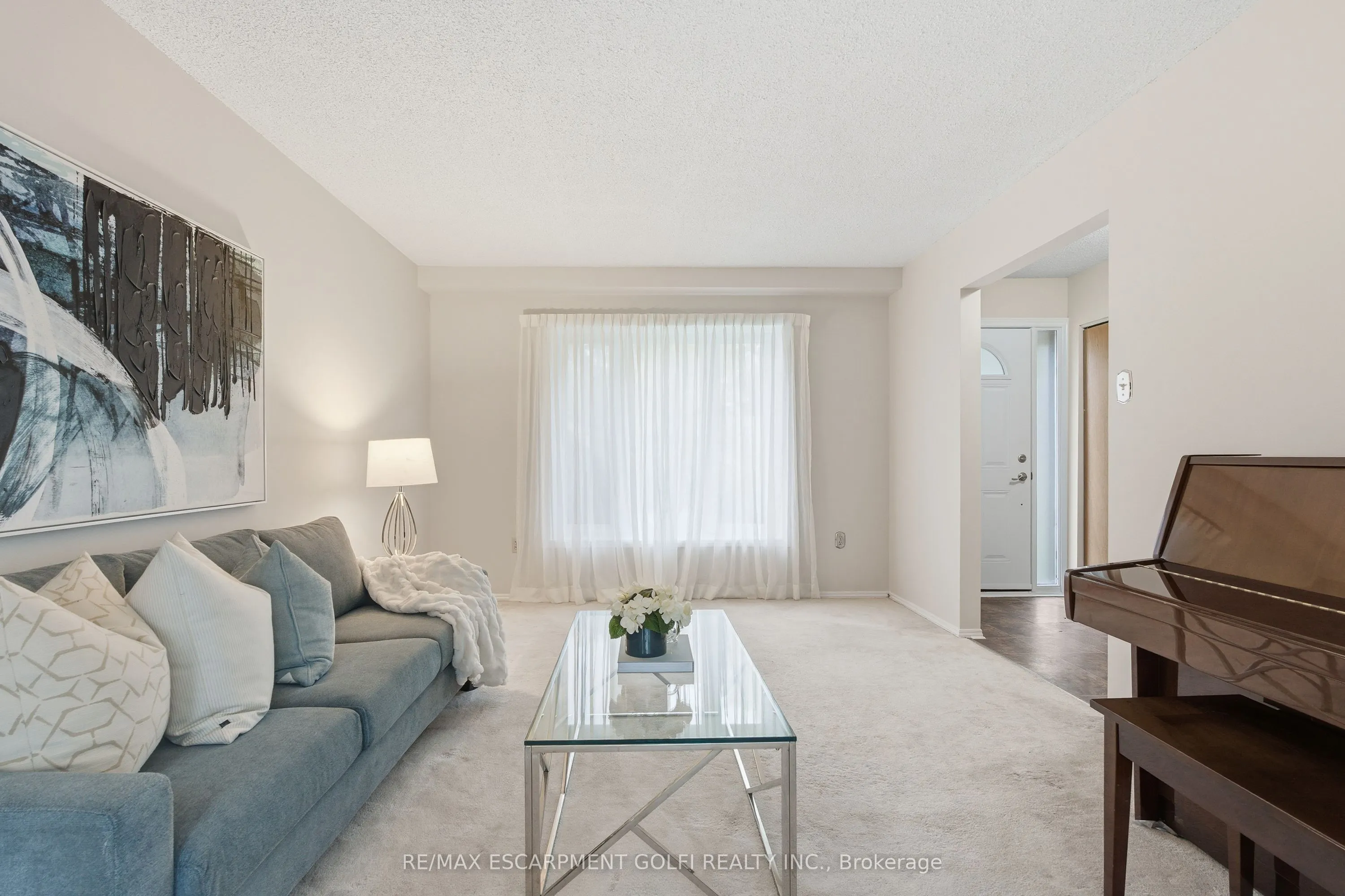 28 Bacall Crescent