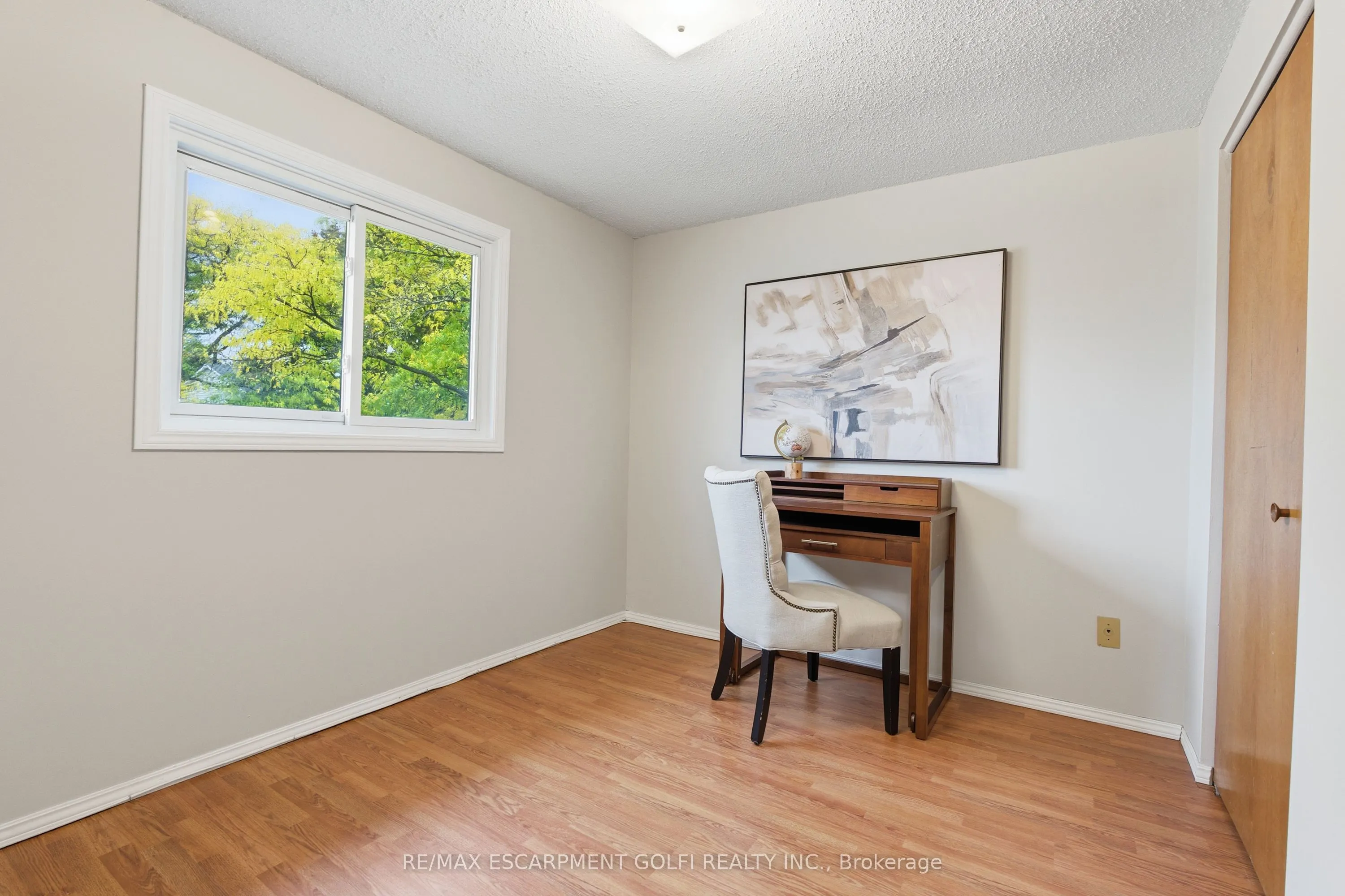 28 Bacall Crescent