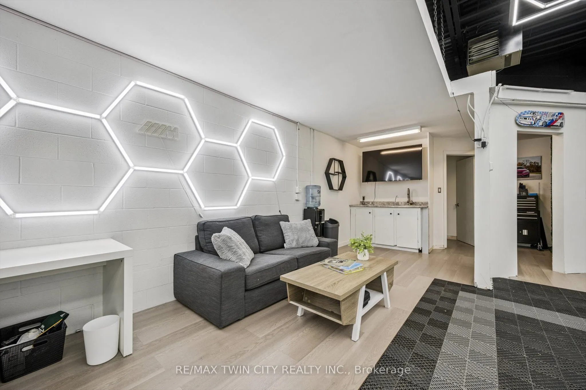 90 Rankin Street, #20