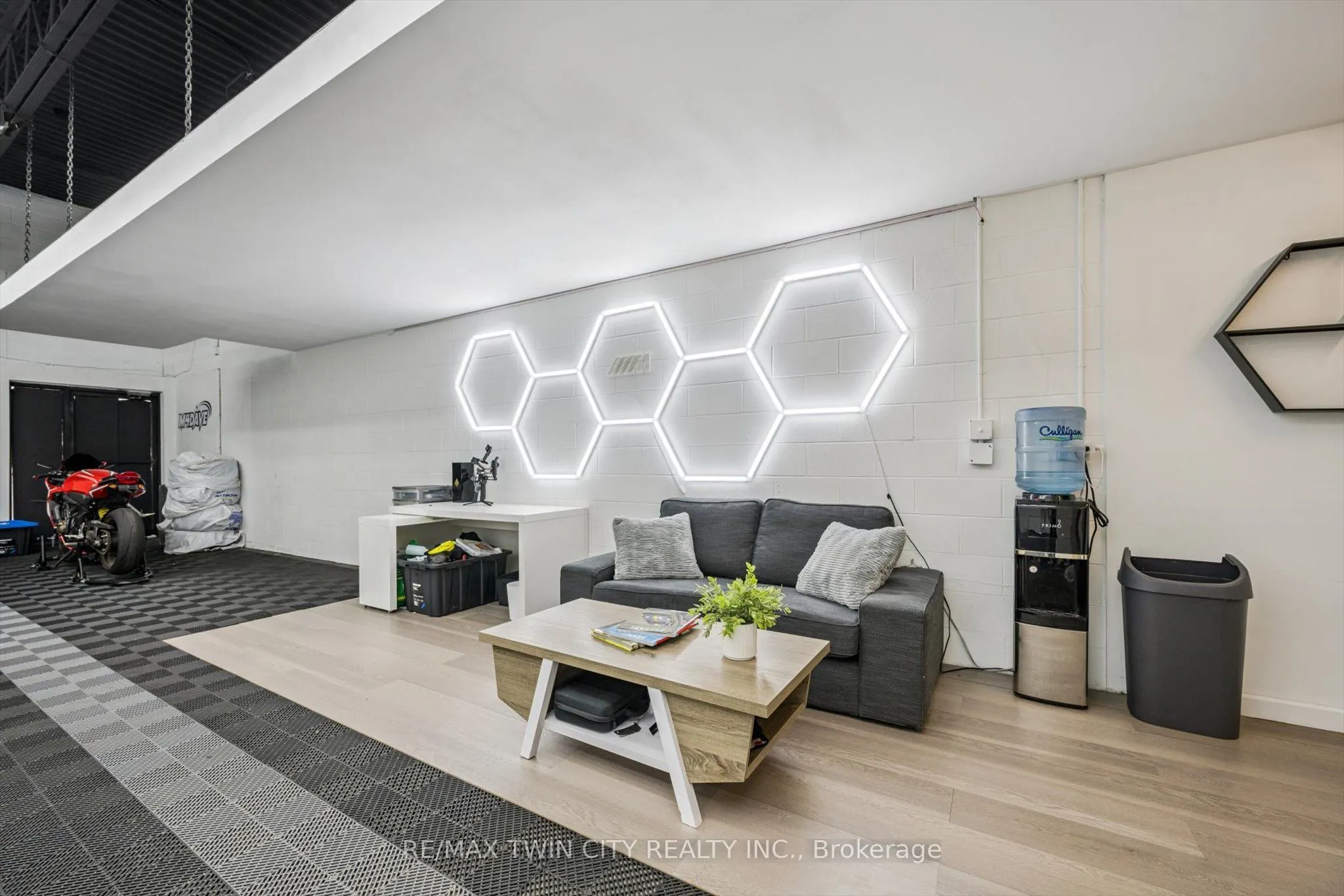 90 Rankin Street, #20