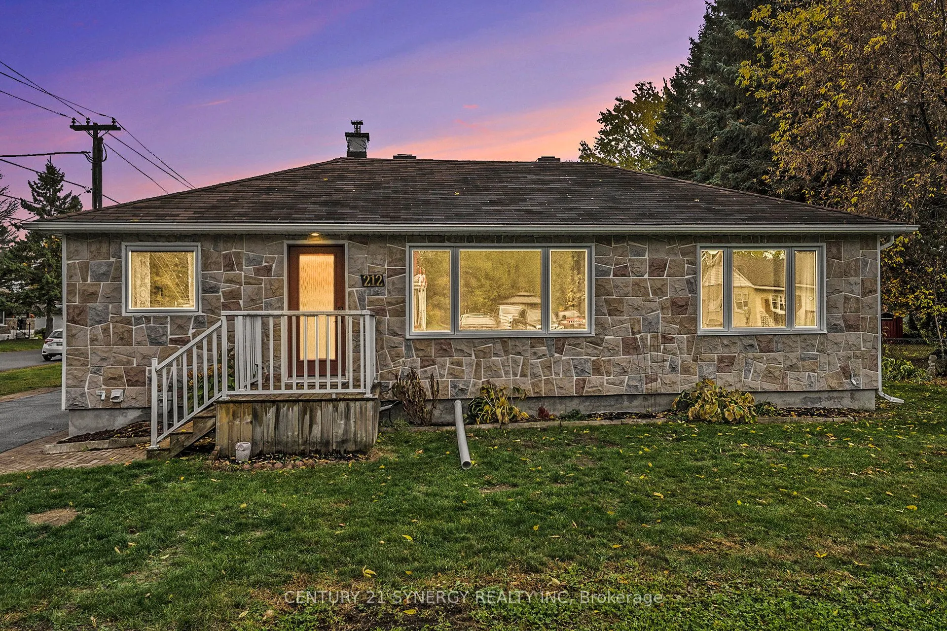 212 MALEY Street