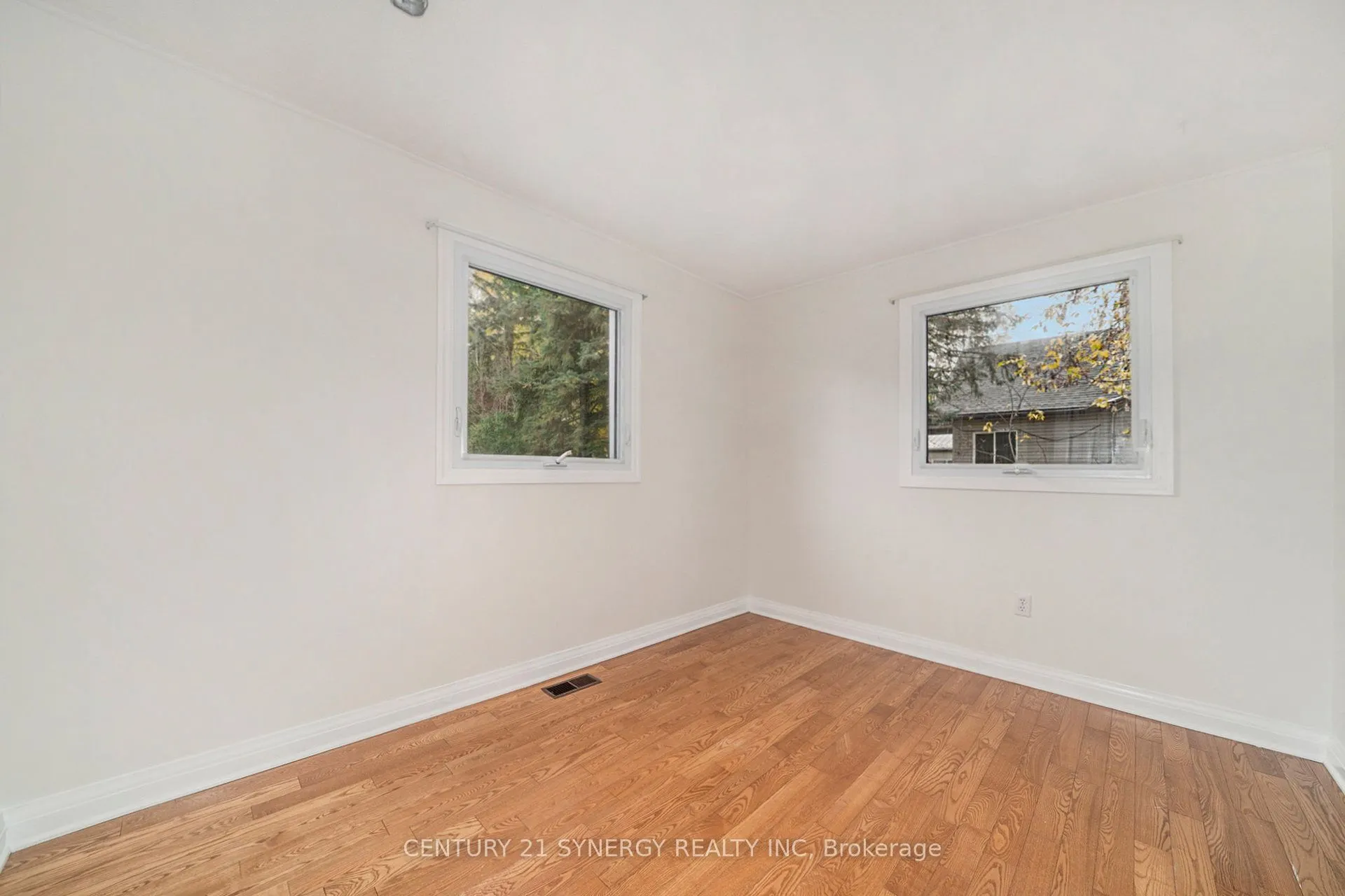 212 MALEY Street